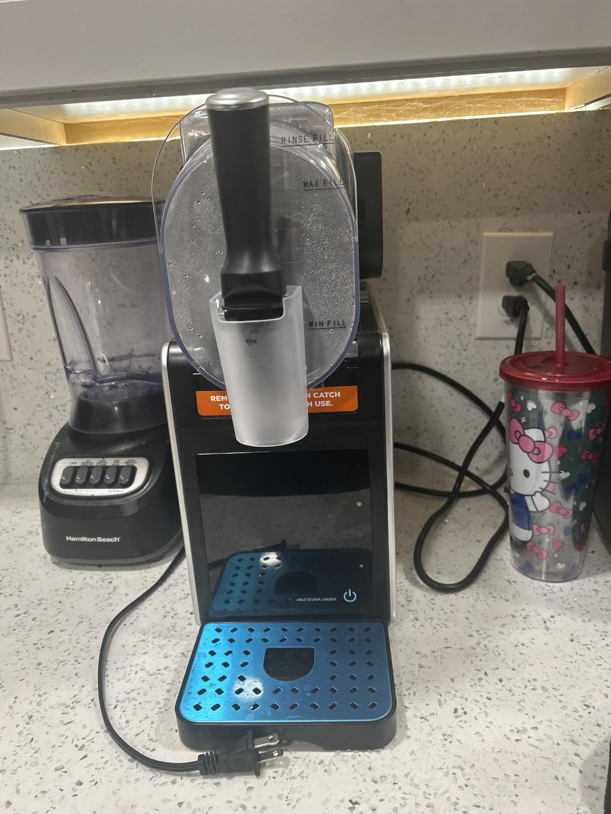 NutriChef Slushie Machine for Home | No Ice Needed Slushys 7-in-1 Preset Programs: Self Clean, Milkshakes, Spiked Slush & More | 64 oz, Quiet Operation, One-Touch Start & Includes Recipes | Black customer photo 2