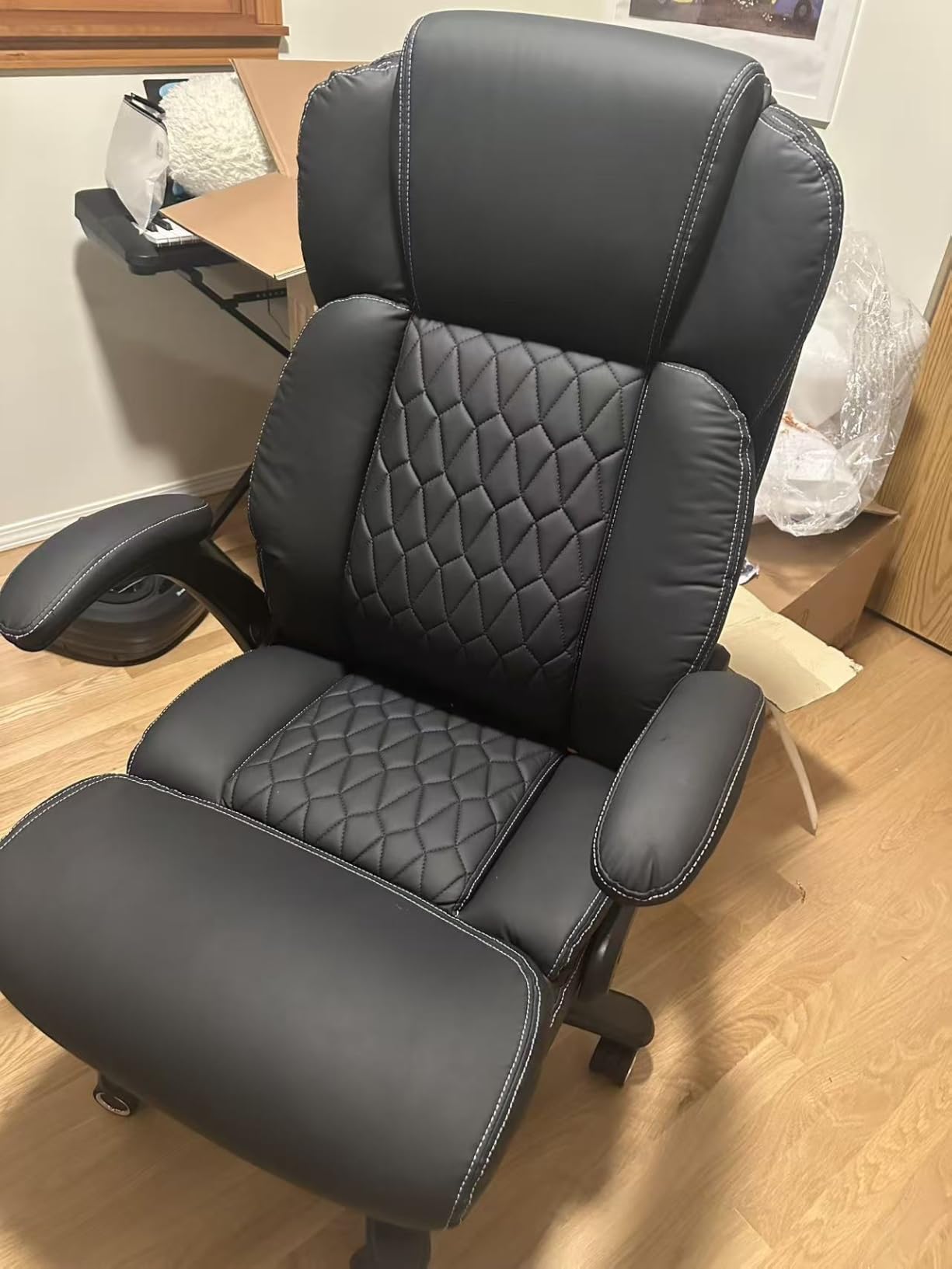 700lbs Big and Tall Office Chair - Heavy Duty Executive Desk Chair with Inflatable Lumbar Support, Extra Wide Padded Seat, Flip-up Arms, Metal Base & Quiet Rubber Wheels, High Back Ergonomic Chair customer photo 2