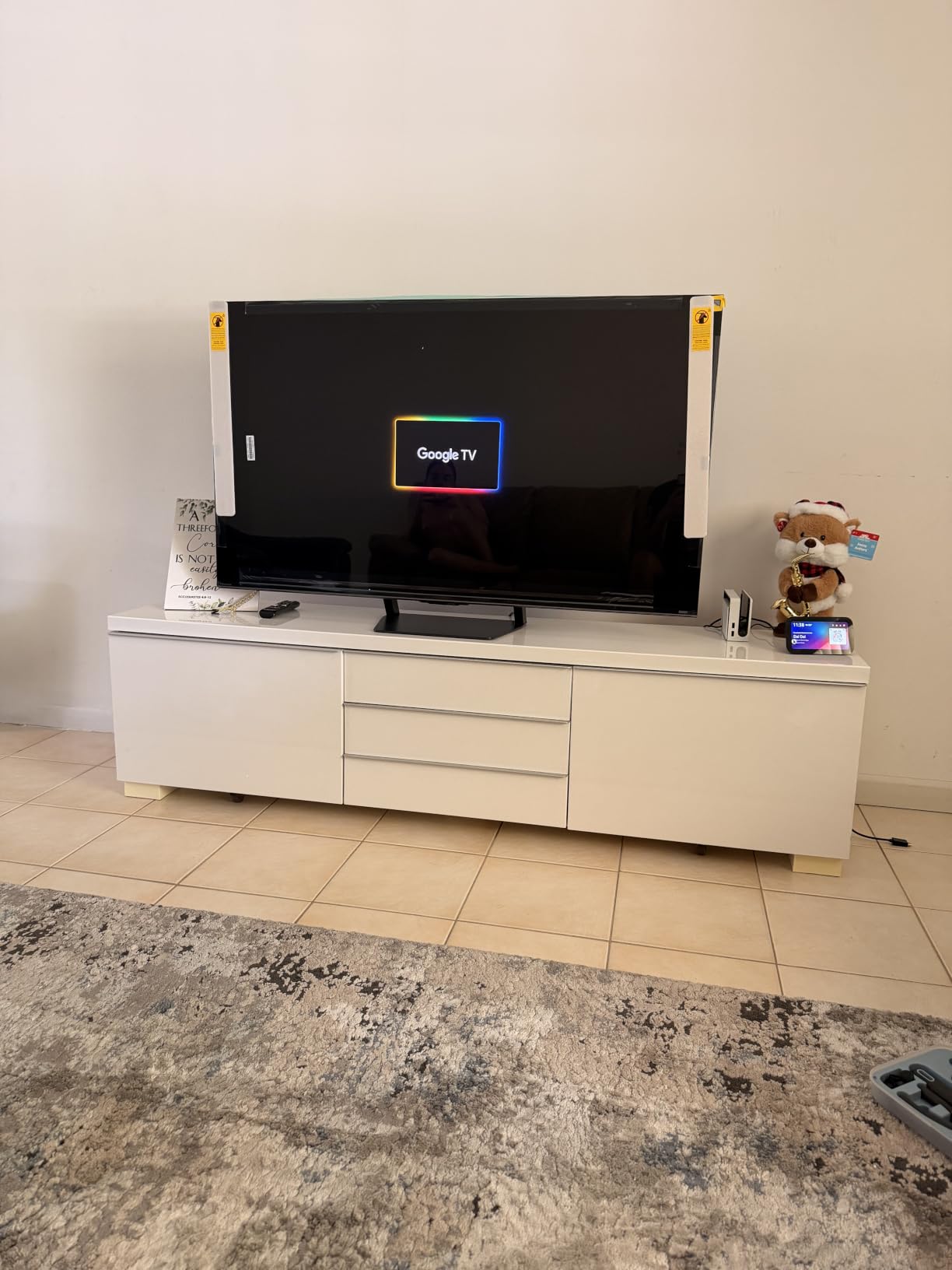 Hisense 100