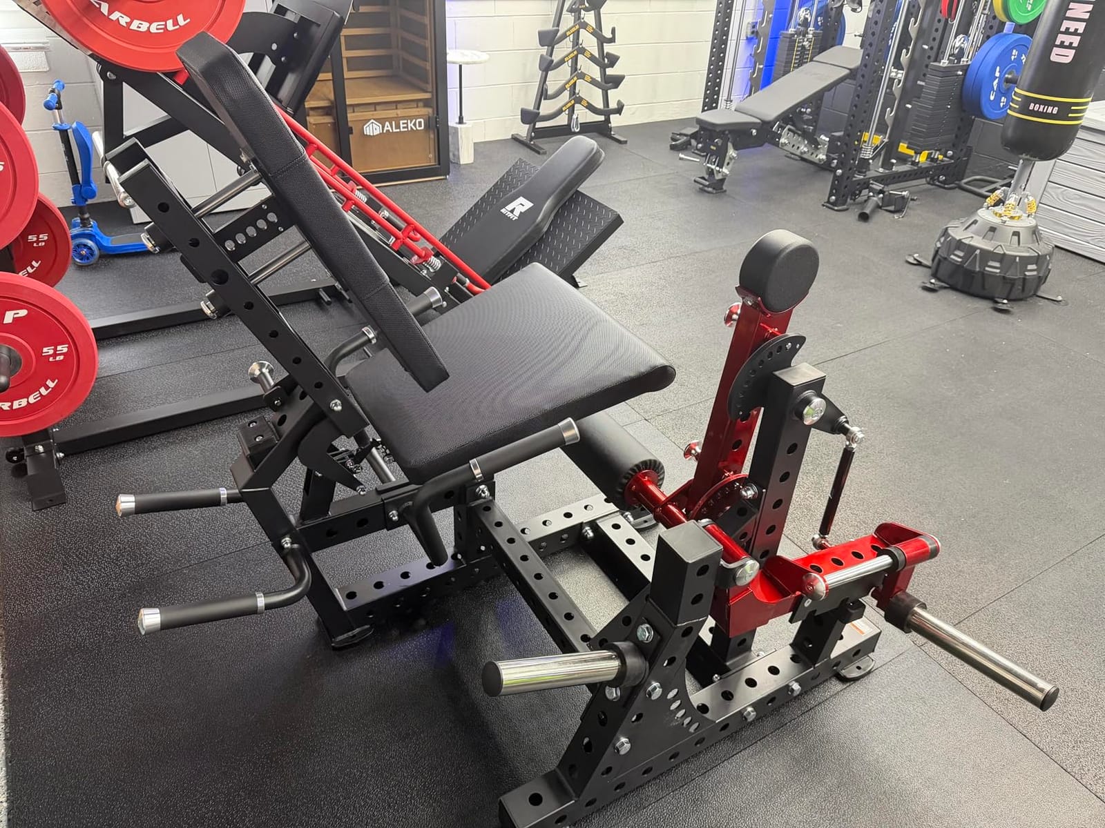 GMWD Leg Extension and Curl Machine LE08 2.0, Adjustable Leg Curl Machine with Plate Loaded, Seated Leg Extension and Lying Curl Machine for Home Gym, Leg Workout Equipment customer photo 1