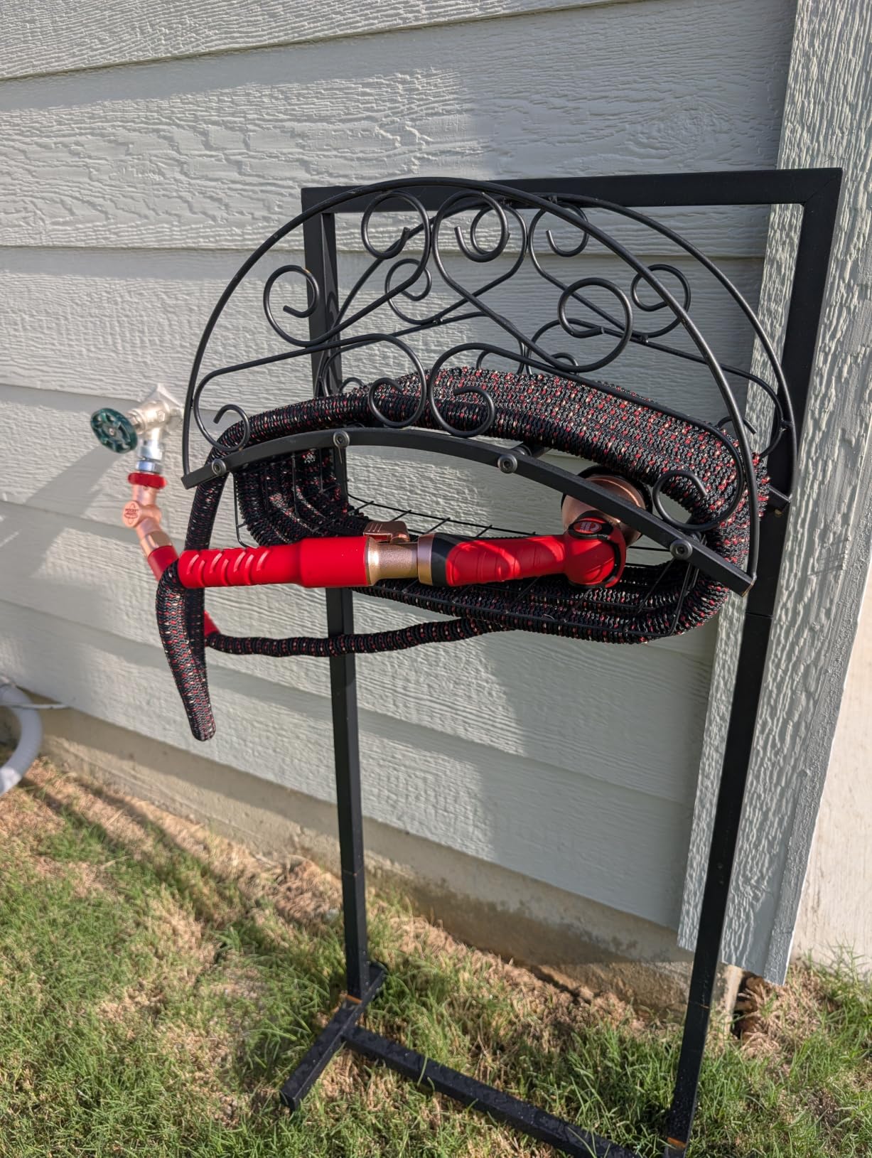Pocket Hose Ballistic 50 FT Expandable Garden Hose, No-Kink, As Seen on TV | Anti-burst sleeve reinforced with bulletproof fiber, 360° swiveling pocket pivot connector, lightweight compact design customer photo 1