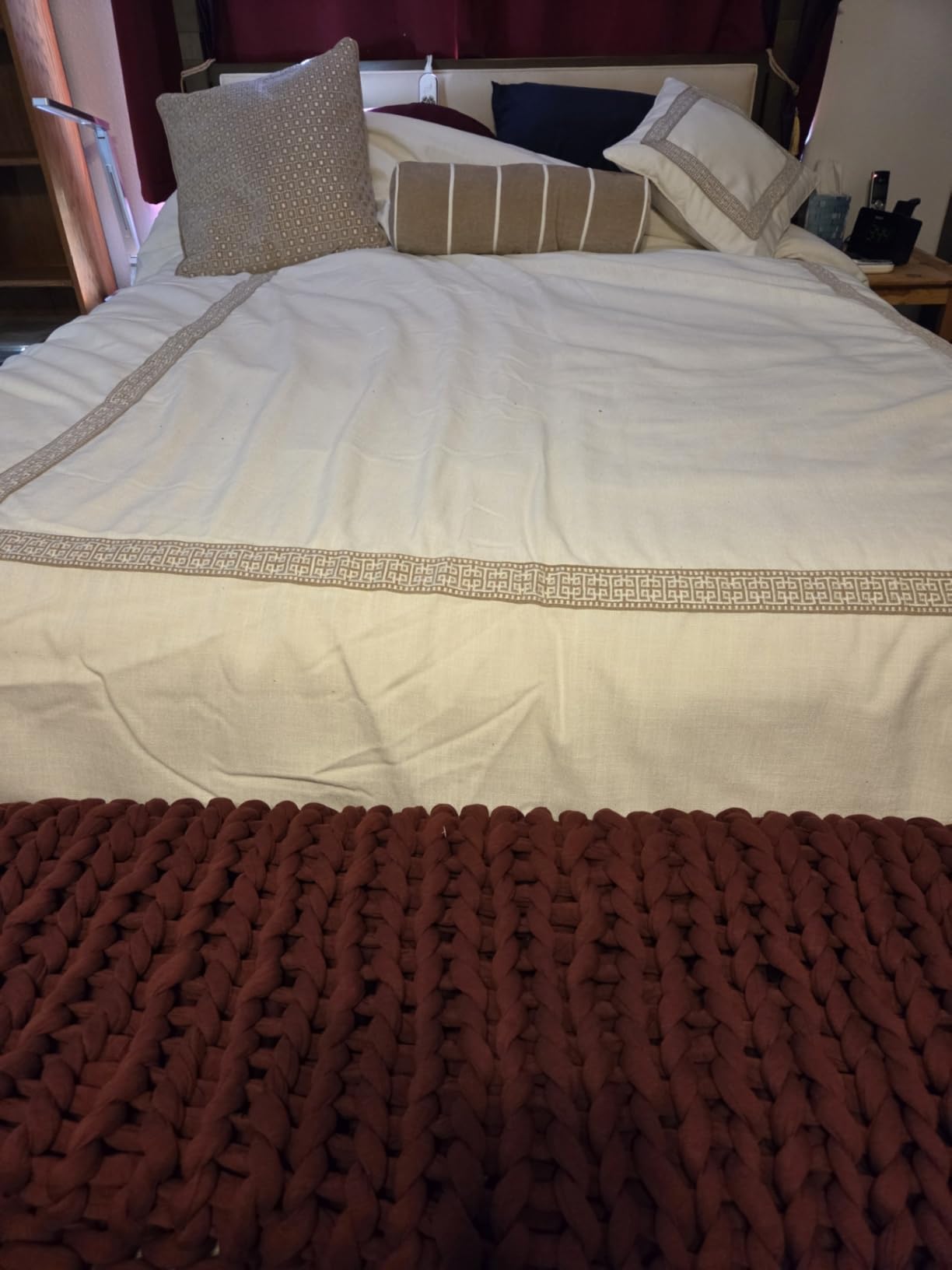 Madison Park Signature Oversized Queen Comforter Set, Luxury Hotel Style Bedding with Embroidered Details, All Season Down Alternative Comforter, Matching Shams & Decorative Pillows, Tan/Ivory, 8 Piece customer photo 2