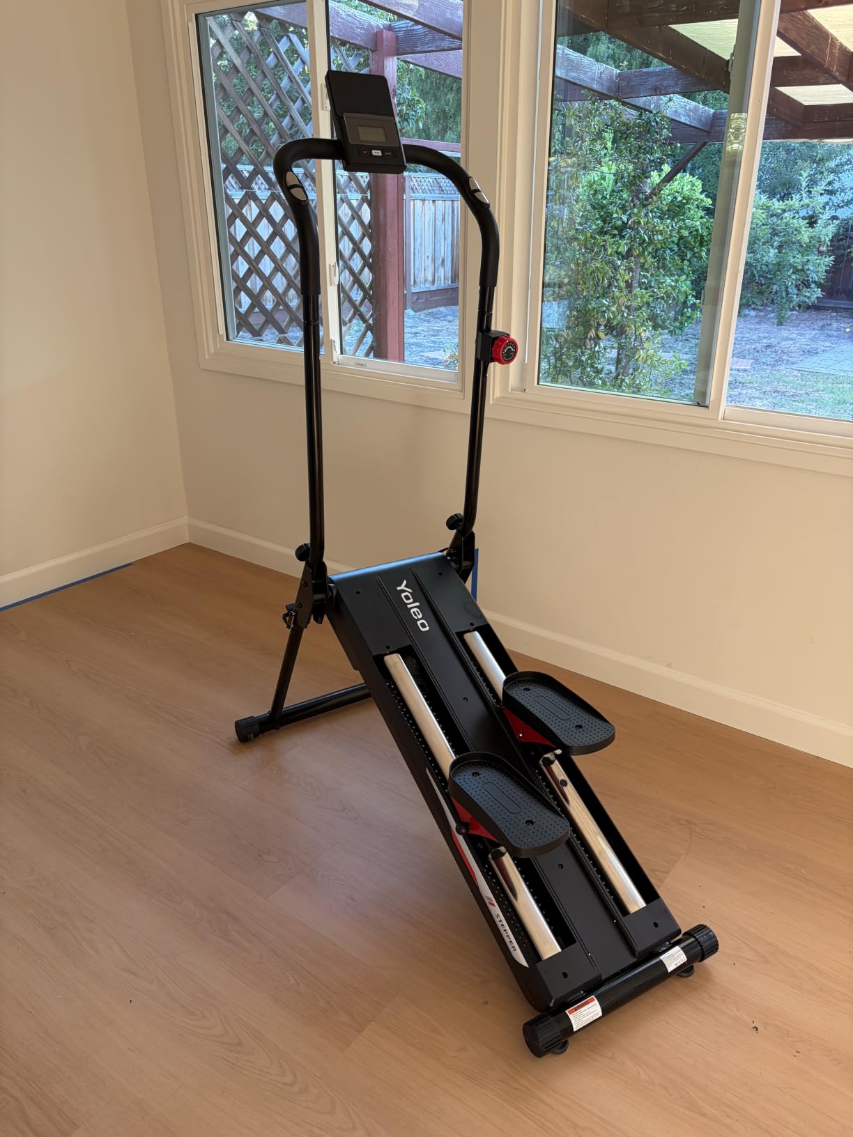 YOLEO Magnetic Stair Stepper for Home, 16-Level Resistance up to 130LB, Folding Stair Climber with 28'' Stride, Quiet Cardio Stair Machine with HR Sensor & 660LB Capacity customer photo 1