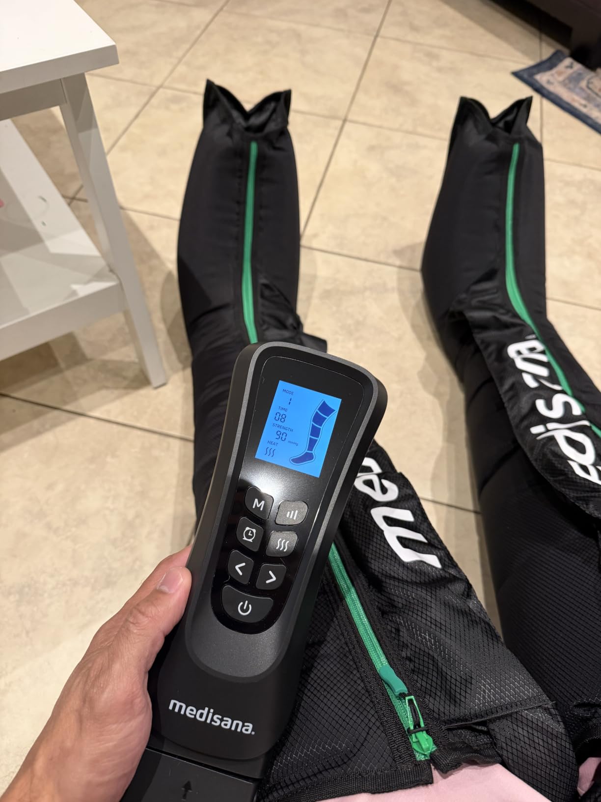 Medisana Leg Compression Massager with Heat, Full Leg & Foot Massager Compression Boots with 6 Modes, 5 Intensity and 3 Heat for Circulation and Pain Relief customer photo 2