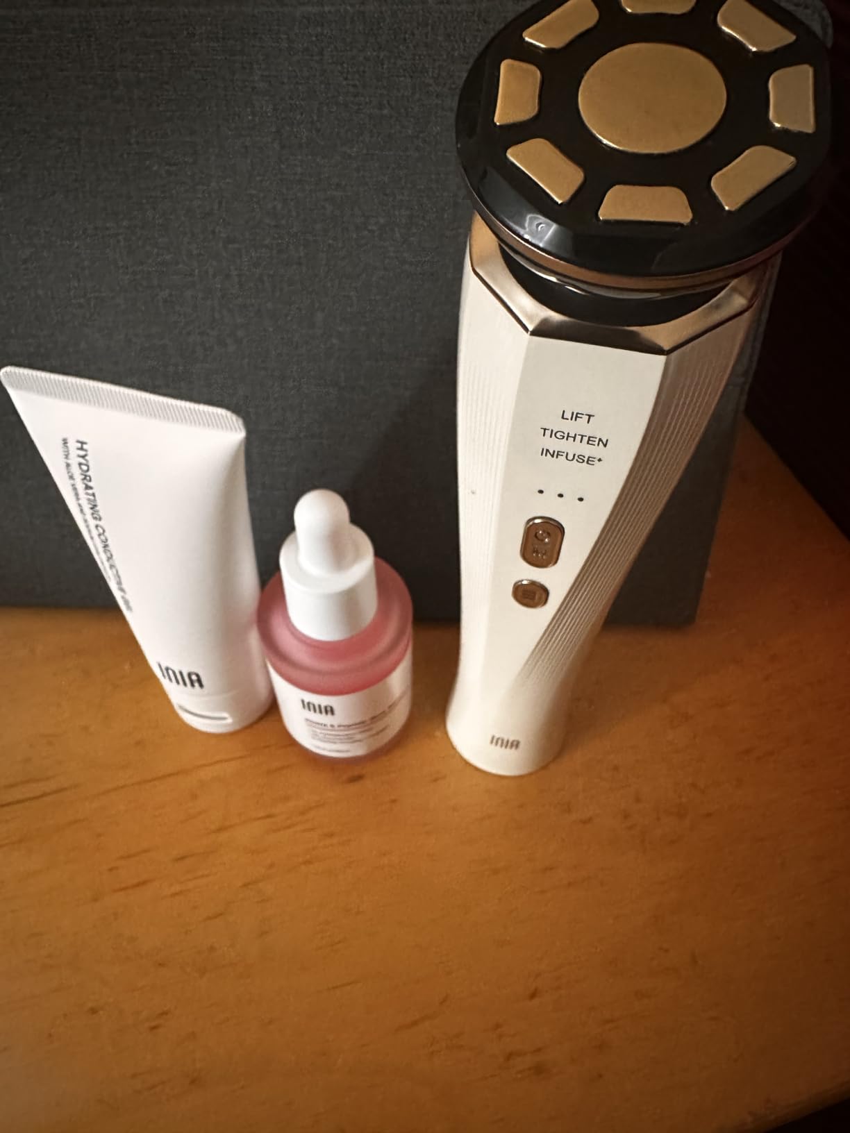 INIA Flare 3-in-1 Microcurrent Facial Device Red Light Therapy for Face | Beauty Device, Face Massager Tool with Heat & Vibration, for Puffiness & Smoothing, for Clear, Radiant, for Daily Skincare customer photo 1