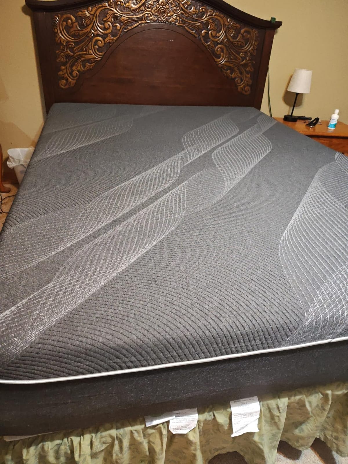 Dyonery Queen Size Mattress 10 Inch Gel Memory Foam Medium | Cooling & Back Pain Relief, Fiberglass Free, CertiPUR-US Certified, Foam Made in USA customer photo 1