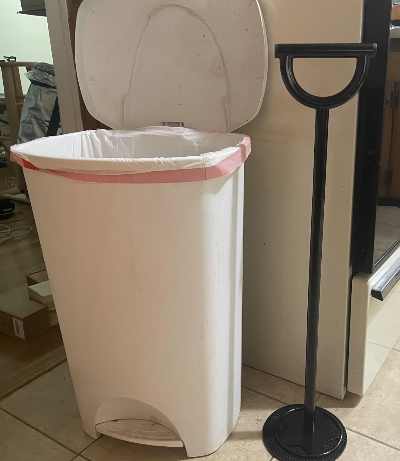 Trash Compactor for Kitchen - 30