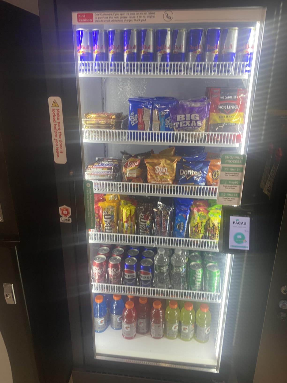Commercial Vending Machine for Sale, Refrigerated Vending Machine Snacks and Drinks Combo with Credit Card & NFC Payment, Vending Machine for Home or Office customer photo 1