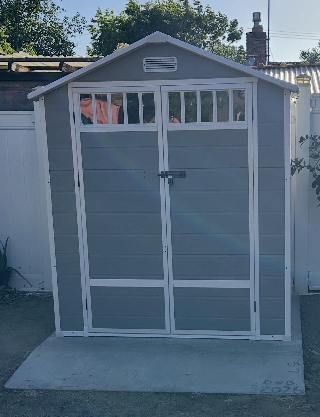 DWVO Outdoor Storage Shed, All-Weather Resin Plastic Storage Shed with Windows, Slanted Roof, Raised Floor, Capacity for Garden Tools/Equipment, Ideal for Backyard Garden customer photo 1