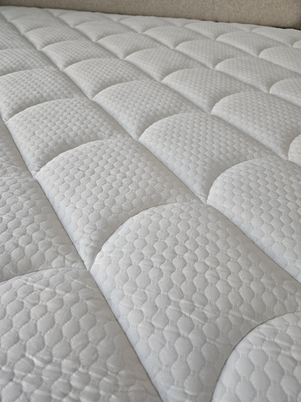 King Size Mattress, 12 Inch Hybrid Mattress King Size in a Box, Medium Firm | King Mattress with Cooling Gel Memory Foam & Pocket Springs, Back Pressure Relief, Motion Isolation, Edge Support, Pillow Top customer photo 2