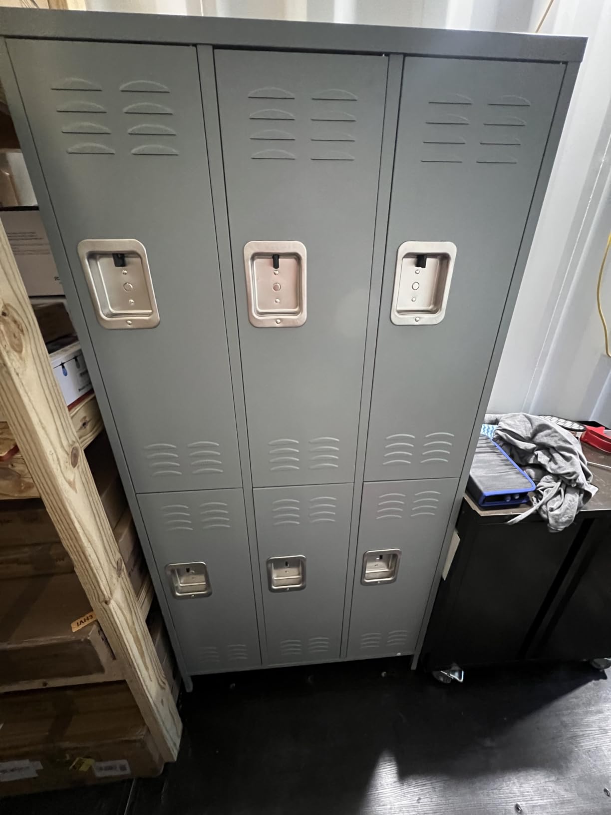 SUXXAN 9 Door Metal Lockers for Employees, Lockable Office Storage Locker with Keys and Name Card Slot,for School Gym Home, Black,Assembly Required customer photo 1