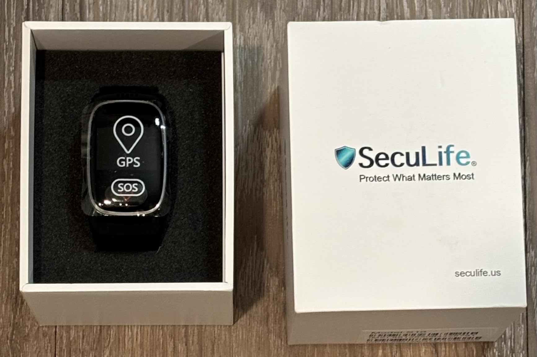 Seculife Medical Alert Smartband for Seniors - Alerts Go Direct to Family, No Call Center | Auto Fall Detection, GPS Tracking, Heart Rate Monitor, 2-Way Calling, SOS Button, Waterproof (White) customer photo 2