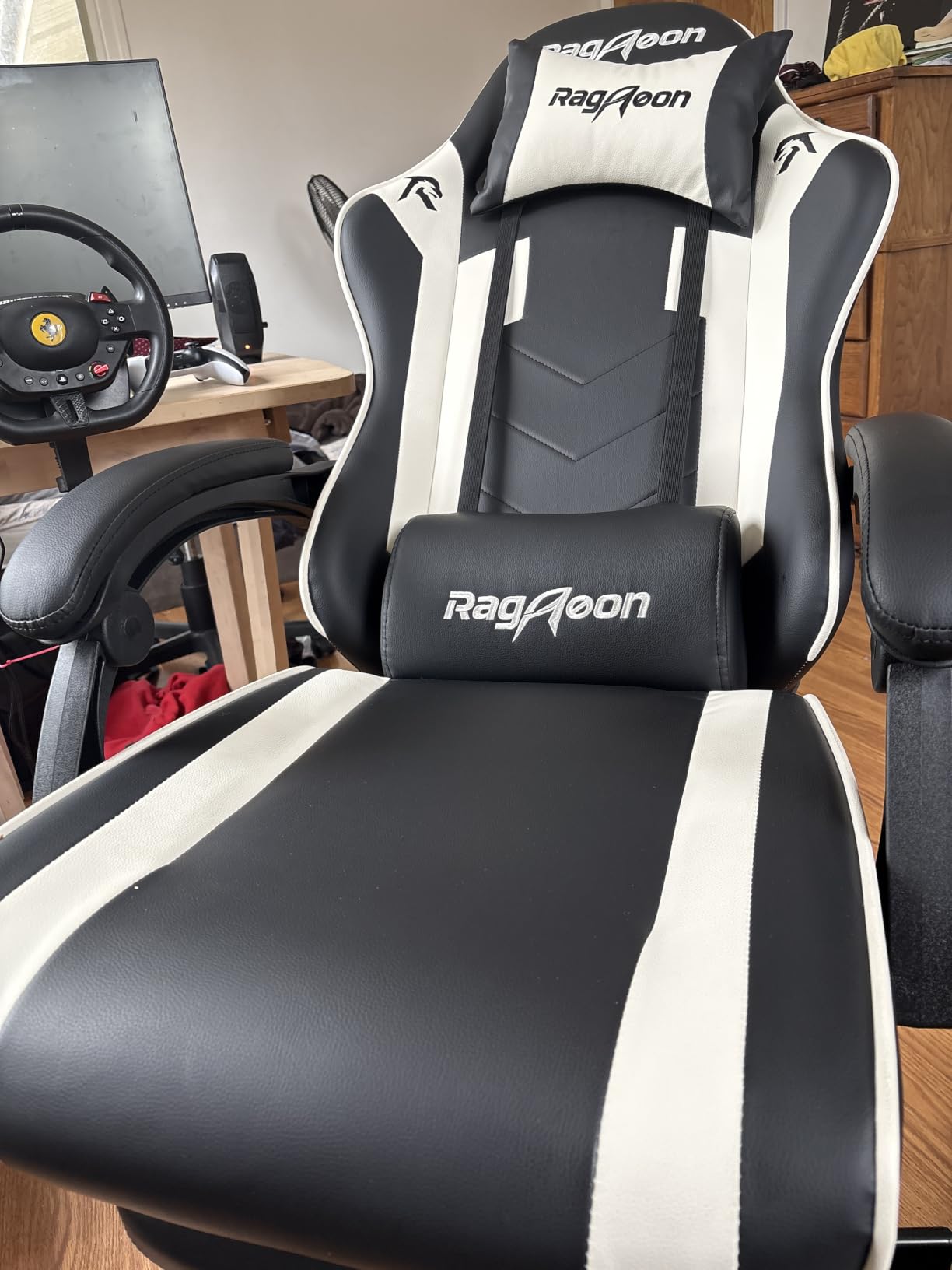 Gaming Chair for Adults Gamer Game Ergonomic PC Chair, 7-Point Support | Pocket Springs & Foam, 51cm Wide Seat, Sync Armrests, 90-135 Backrest, PU Leather, Black and White, 400lbs Load customer photo 1