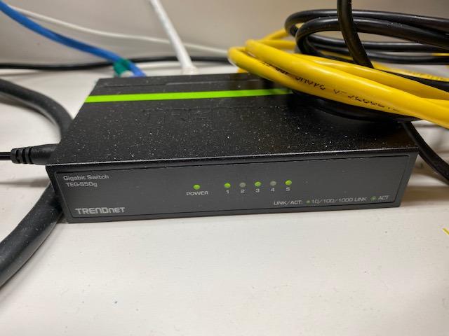 TRENDnet 5 Port Mini Gigabit Switch, TEG-S50g, Lifetime Protection | GREENnet Technology, NDAA + TAA Compliant, Desktop Metal Ethernet Network Switch, 5 x Gigabit Ports, Fanless customer photo 2