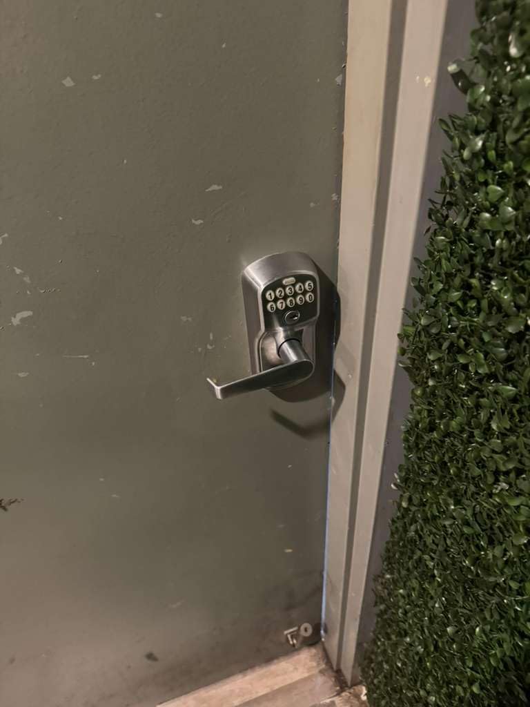 SCHLAGE Brushed Chrome FE595CS V PLY 626 ELA Plymouth Light Commercial Electronic Keypad Lock with Elan Lever customer photo 1