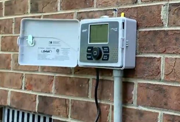 Orbit B-hyve Smart Indoor/Outdoor Sprinkler Controller - 12-Zone - App Controlled Smart Controller with Custom Irrigation Schedules - Weatherproof Multi-Zone Sprinkler System - 57950 customer photo 2