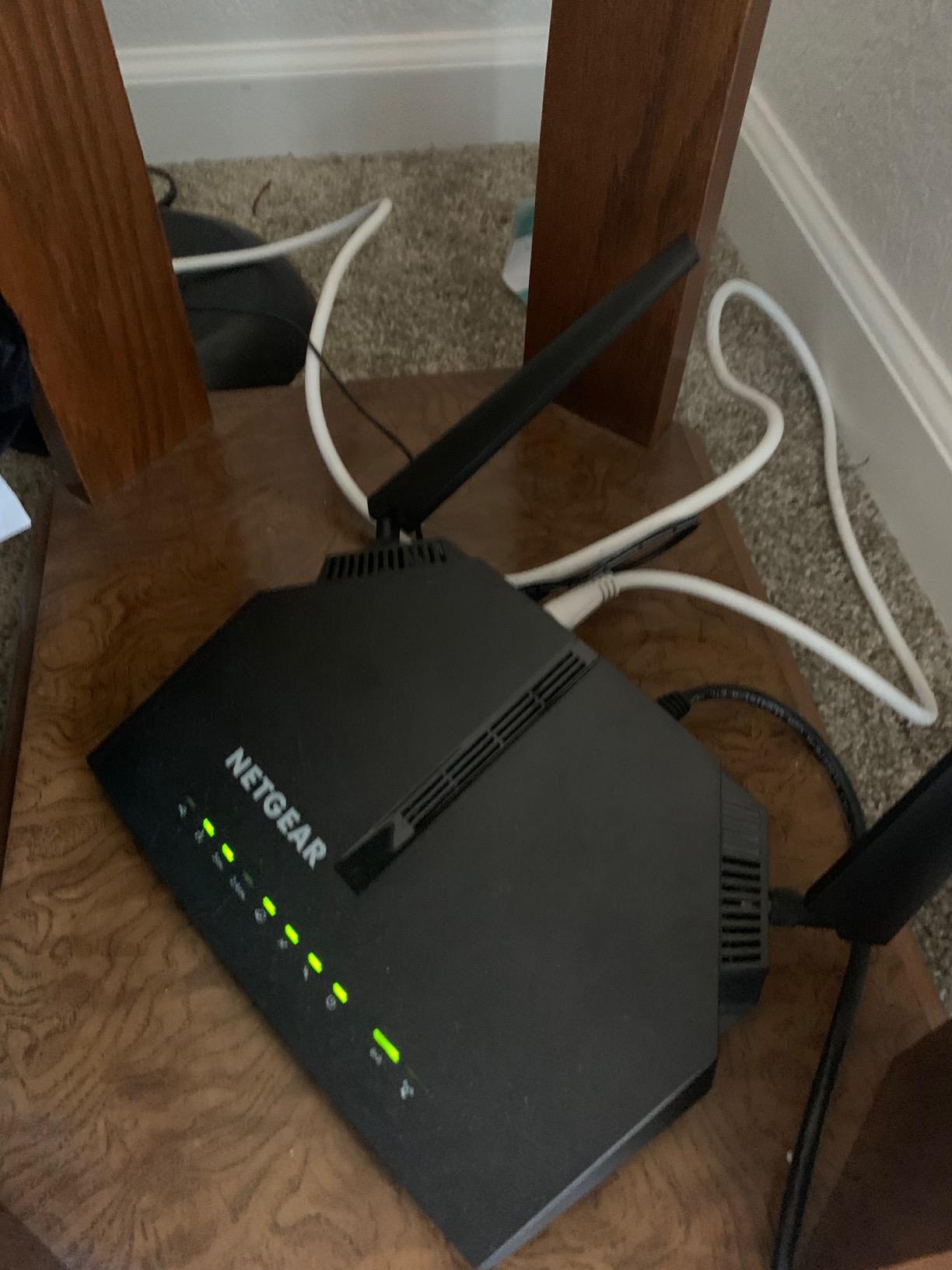 NETGEAR Cable Modem WiFi Router Combo C6220 - Compatible with All Cable Providers Including Xfinity by Comcast, Spectrum, Cox | for Cable Plans Up to 200 Mbps | AC1200 WiFi Speed | DOCSIS 3.0 customer photo 2