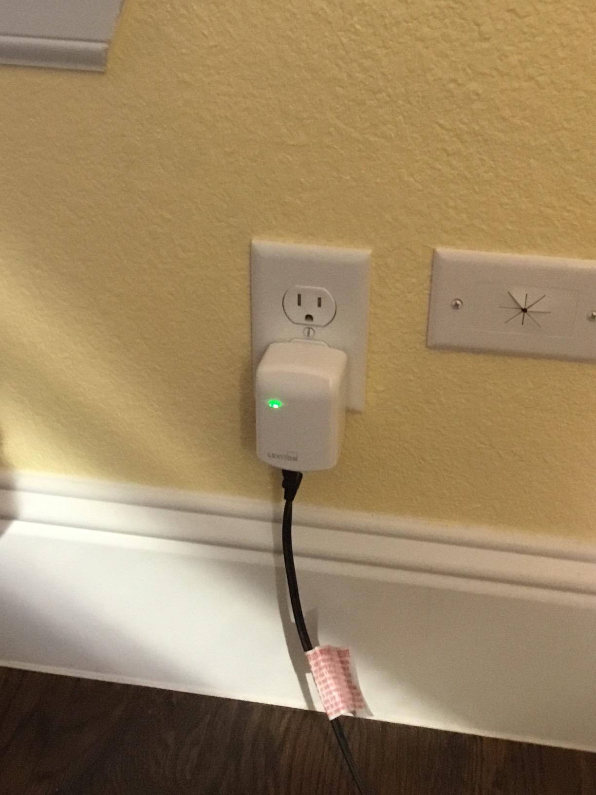 Leviton Decora Smart Plug, Z-Wave, DZPA1-2BW, White | Repeater/Range Extender. Schedule Plug-in Lamps from Anywhere Using a Compatible Z-Wave Controller customer photo 2