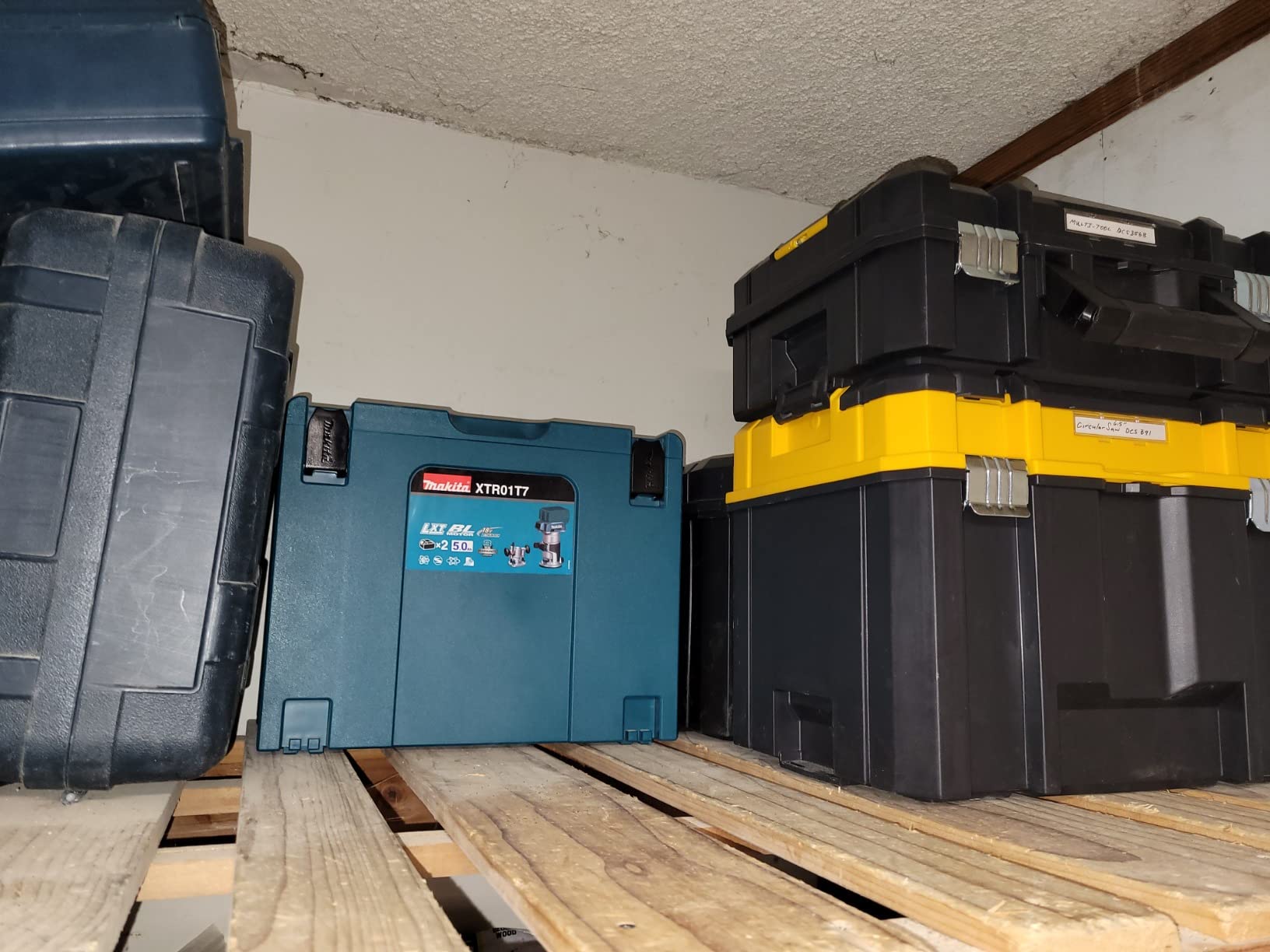 Makita XTR01T7 18V LXT Lithium-Ion Brushless Cordless Compact Router Kit customer photo 2