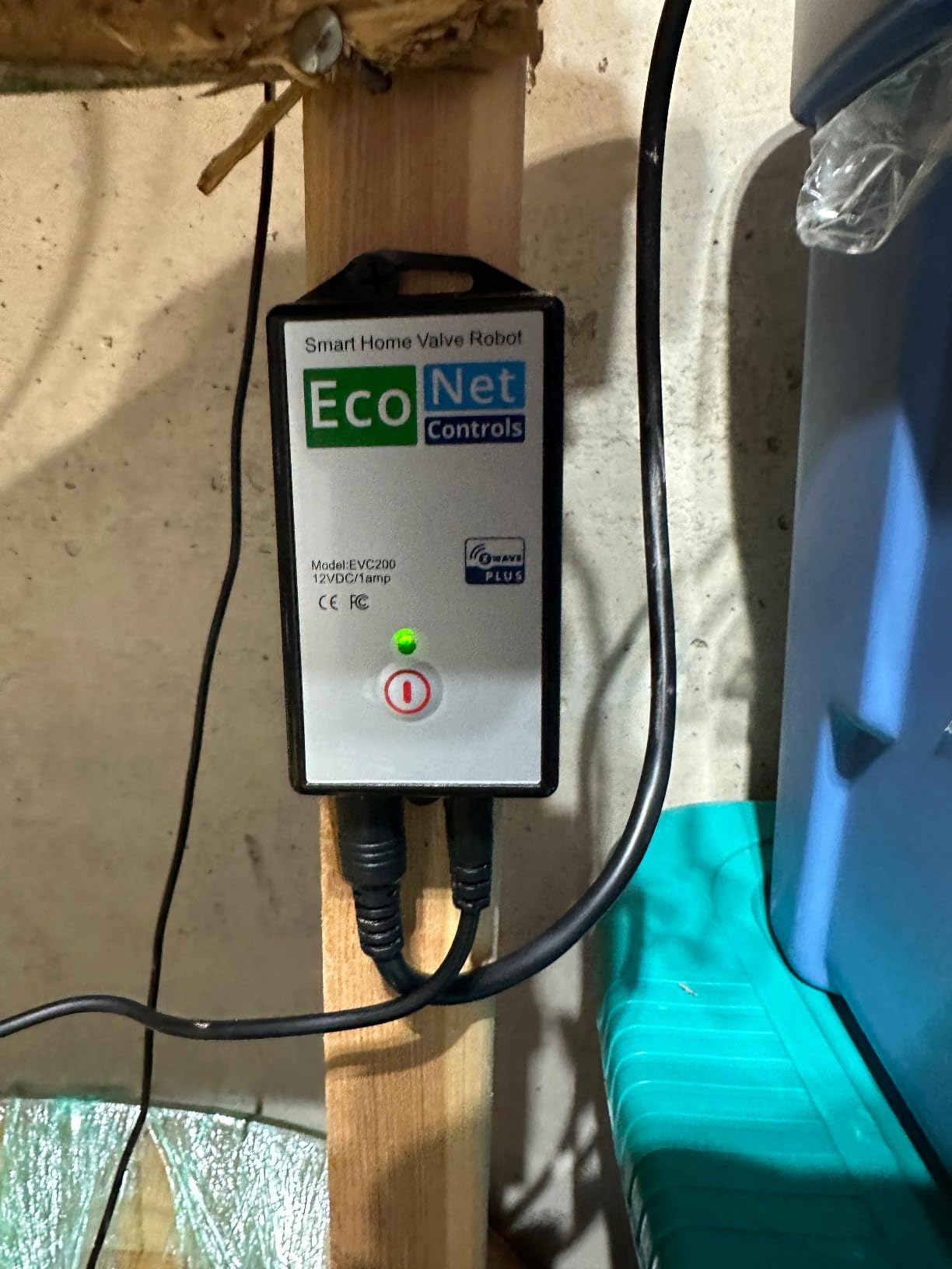 EVC200-HCSML The Bulldog Valve Robot, Z-Wave Water Valve, Smart Home Controller Required, Easy to Install and No Plumbing Required, Valves up to 1.5