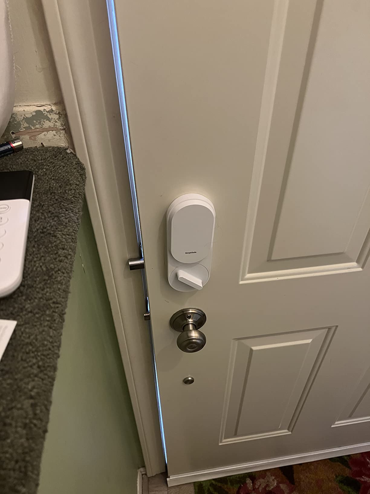 SimpliSafe 5 Piece Wireless Home Security System - Optional 24/7 Professional Monitoring - No Contract - Compatible with Alexa and Google Assistant, White customer photo 1