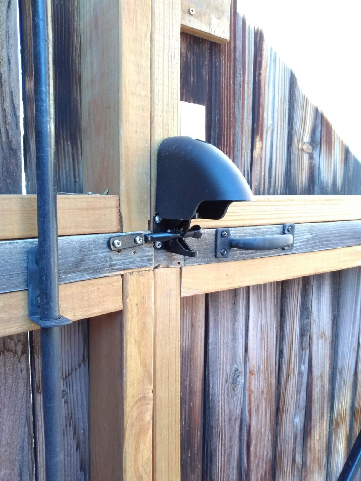 Gate Lock - Secure Keyless Fence Lock and Latch with 2-Way Access - Strong Durable System for Theft Prevention and Home Security, Easy Installation on Wood or Vinyl Gates/Fences customer photo 1