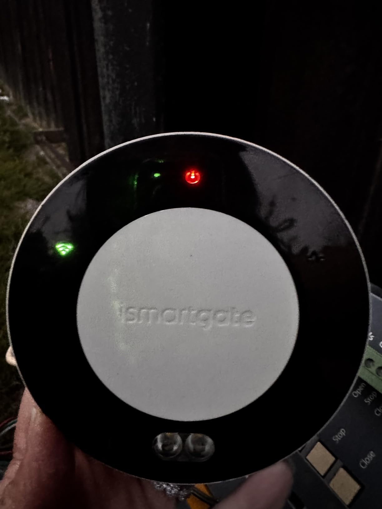 Ismartgate Pro Smart Wi-Fi Gate Opener Compatible with Amazon Alexa, Google Home, Apple Homekit, Samsung Smartthings and IFTTT customer photo 1
