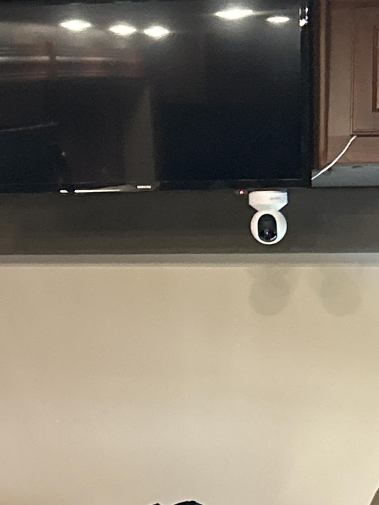 REOLINK E1 Pro 3K Dual-Band Wi-Fi Indoor Camera for Baby & Pet Monitoring, Auto Tracking, 5MP Night Vision Enhanced by F1.6 Aperture, Person/Pet/Baby Crying Detection, 2.4/5GHz Wi-Fi, Two-Way Audio customer photo 2