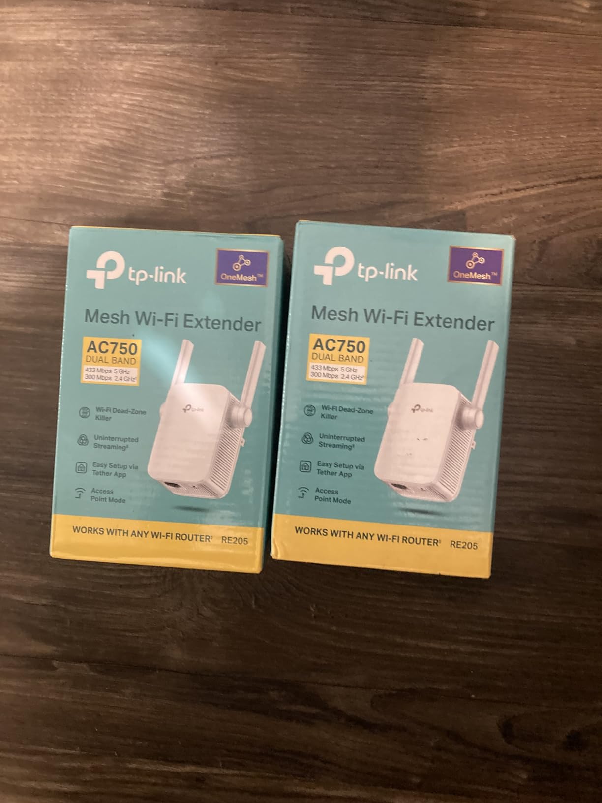 TP-Link AC750 Wi-Fi Range Extender with Two External Antennas (RE205) (Renewed) customer photo 2