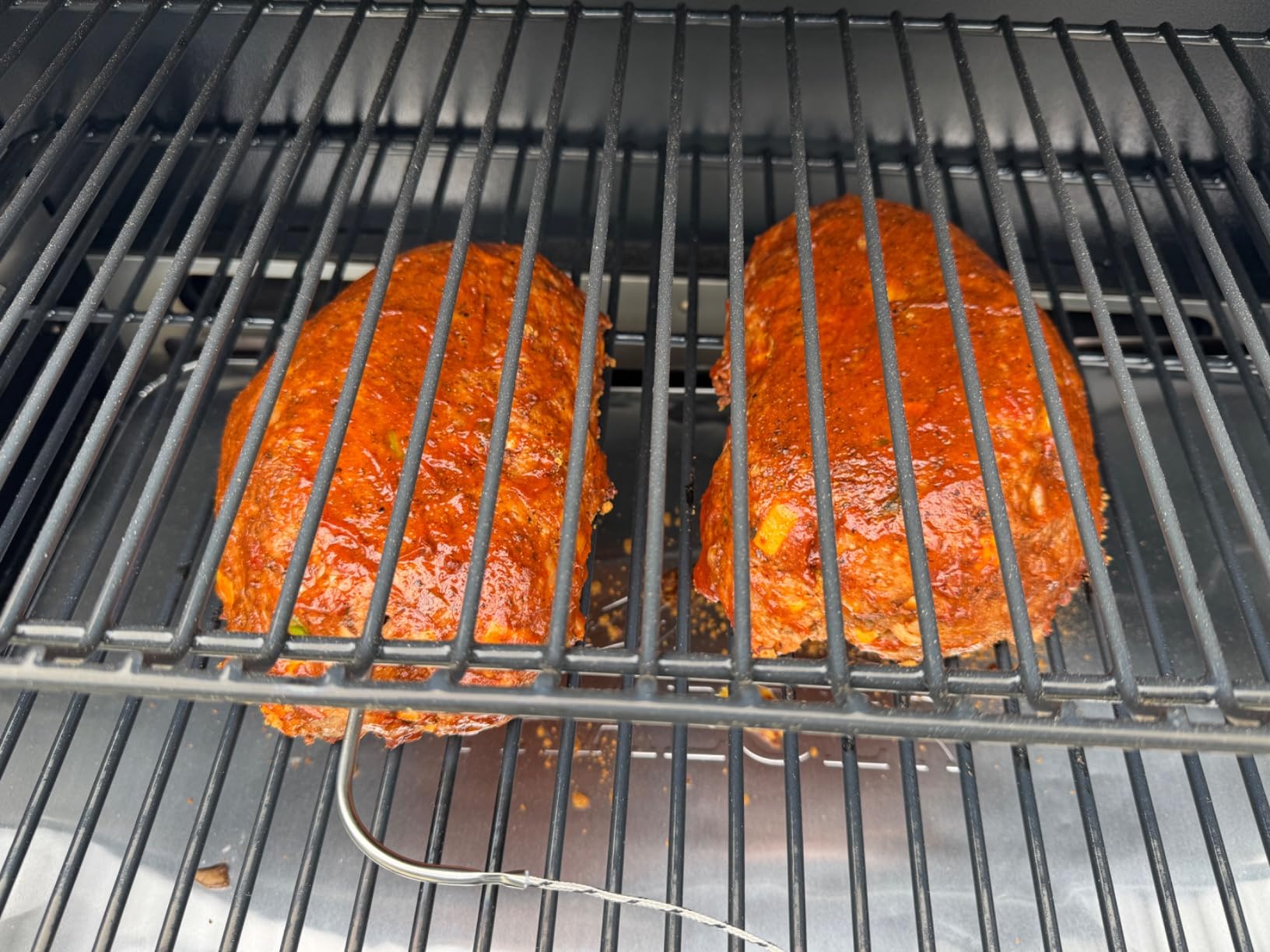 Traeger Ironwood 885 Wood Pellet Grill & Smoker, 885 Sq In, WiFi | Super Smoke Mode, D2 Controller, WiFi app control, 500°F max - 6-in-1 grill, smoke, bake & BBQ customer photo 1
