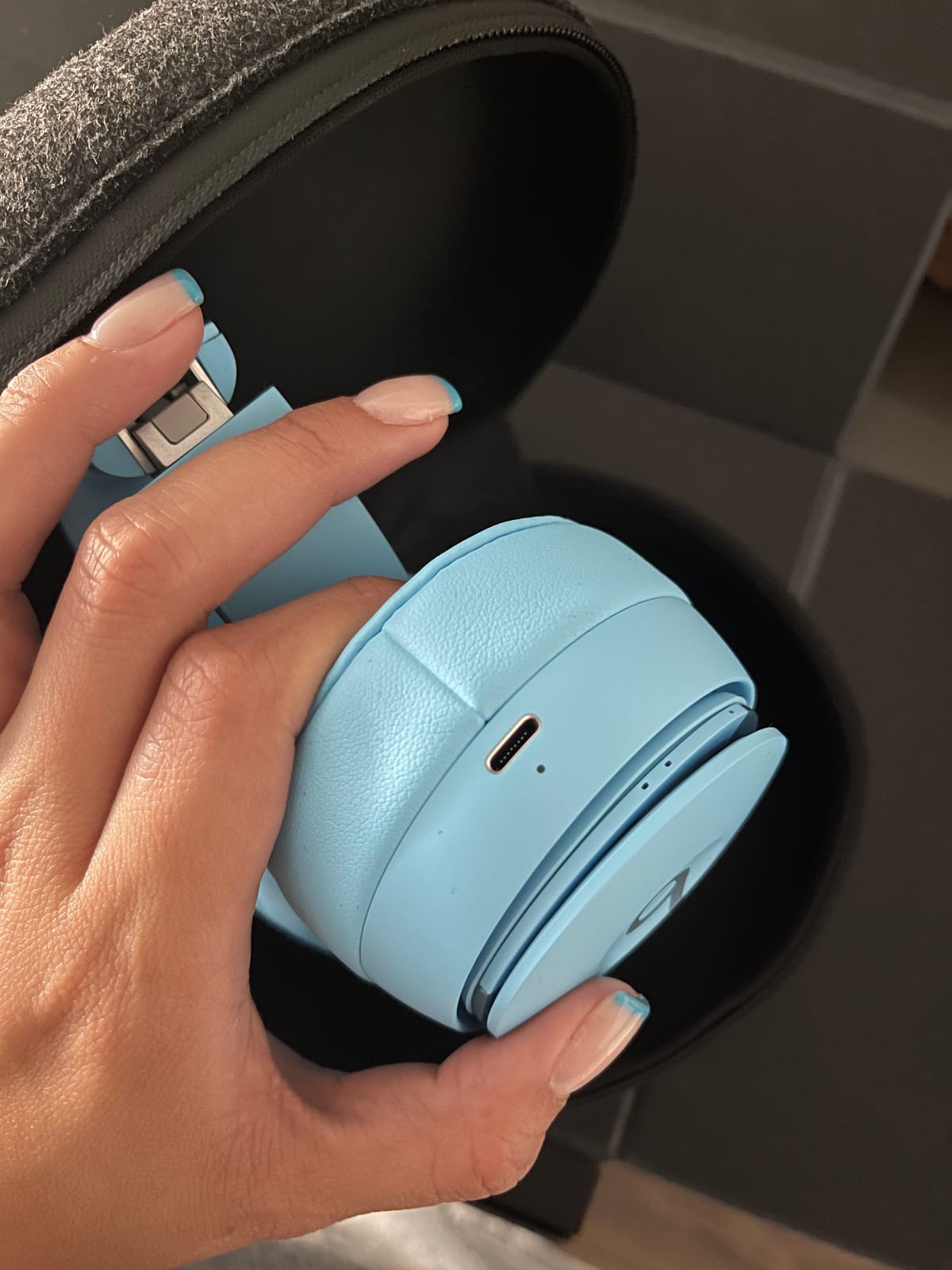 Beats Solo Pro Wireless Noise Cancelling On-Ear Headphones - More Matte Collection Ivory (Renewed) customer photo 1