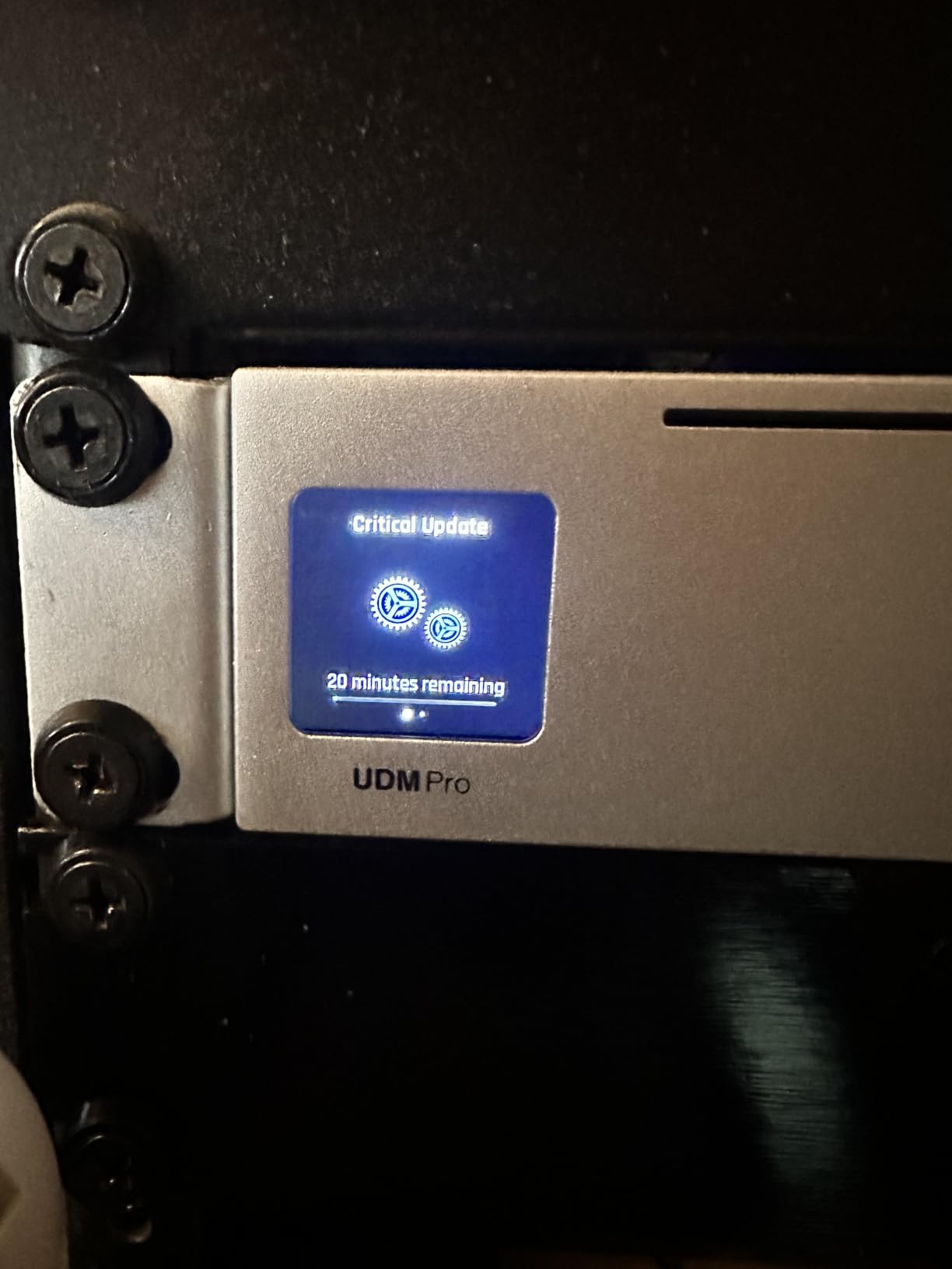 UBIQUITI UNIFI Dream Machine PRO customer photo 2