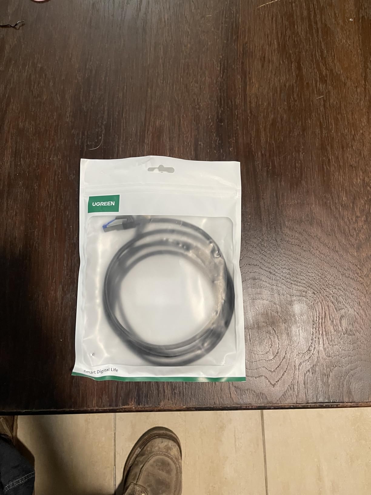 UGREEN Cat 8 Ethernet Cable 6FT, High Speed Braided 40Gbps 2000Mhz Network Cord Cat8 RJ45 Shielded Indoor Heavy Duty LAN Cables customer photo 1