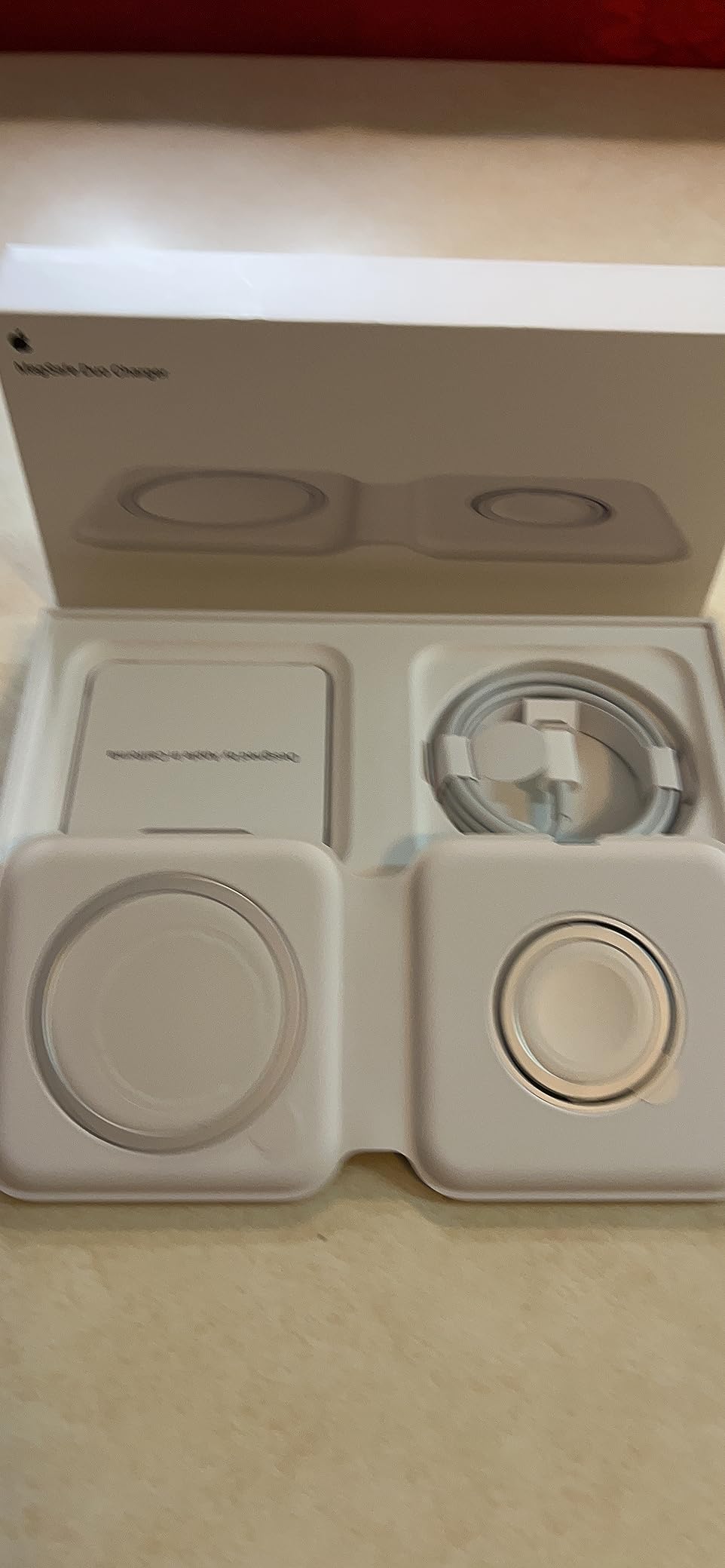 Apple MagSafe Duo - Wireless Charger with Fast Charging Capability, Type C Wall Charger, Compatible with iPhone, AirPods and Watch customer photo 2