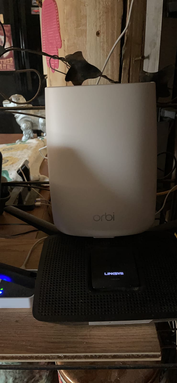 NETGEAR Orbi Tri-Band WiFi Router with 4G LTE Modem Built-in (LBR20) for Primary or Backup Internet customer photo 1