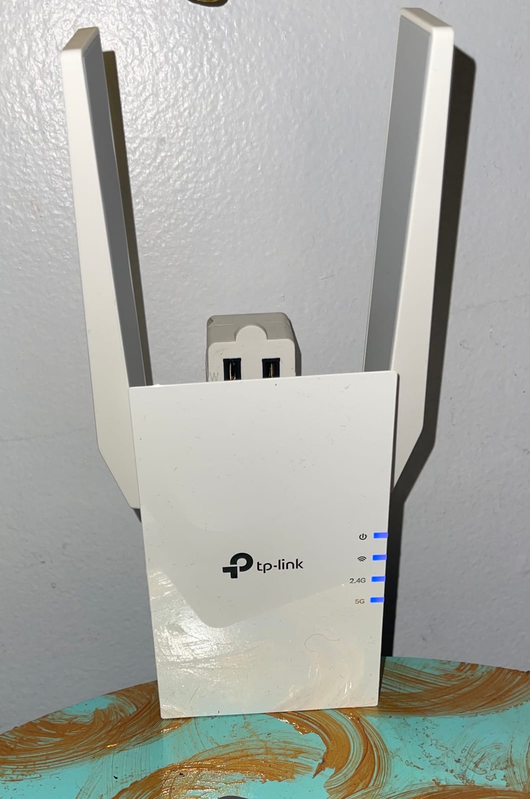 TP-Link AX1800 WiFi 6 Extender(RE605X)-Internet Booster, Covers up to 1500 sq.ft and 30 Devices,Dual Band Repeater up to 1.8Gbps Speed, AP Mode, Gigabit Port customer photo 1