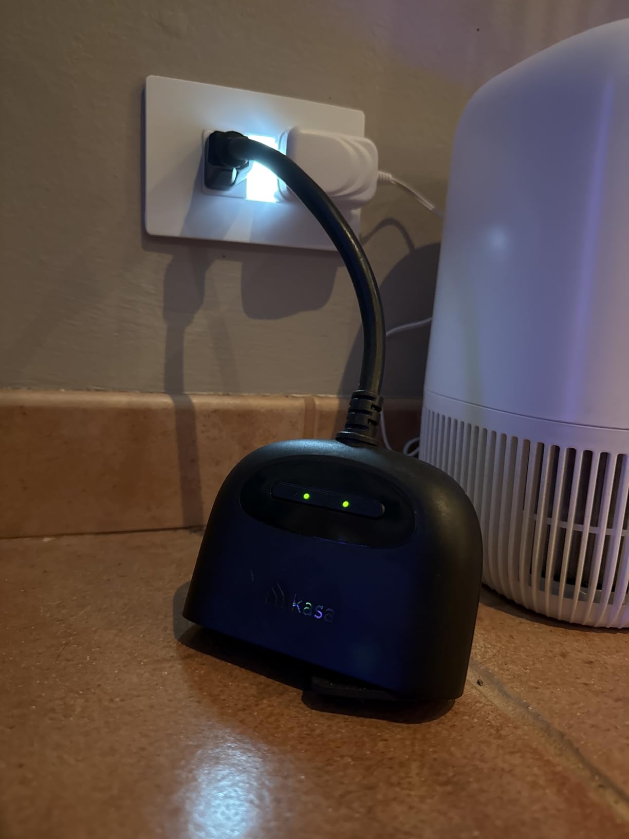 Kasa Outdoor Smart Plug EP40, 2 Sockets, IP64, Works with Alexa & Google Home customer photo 1