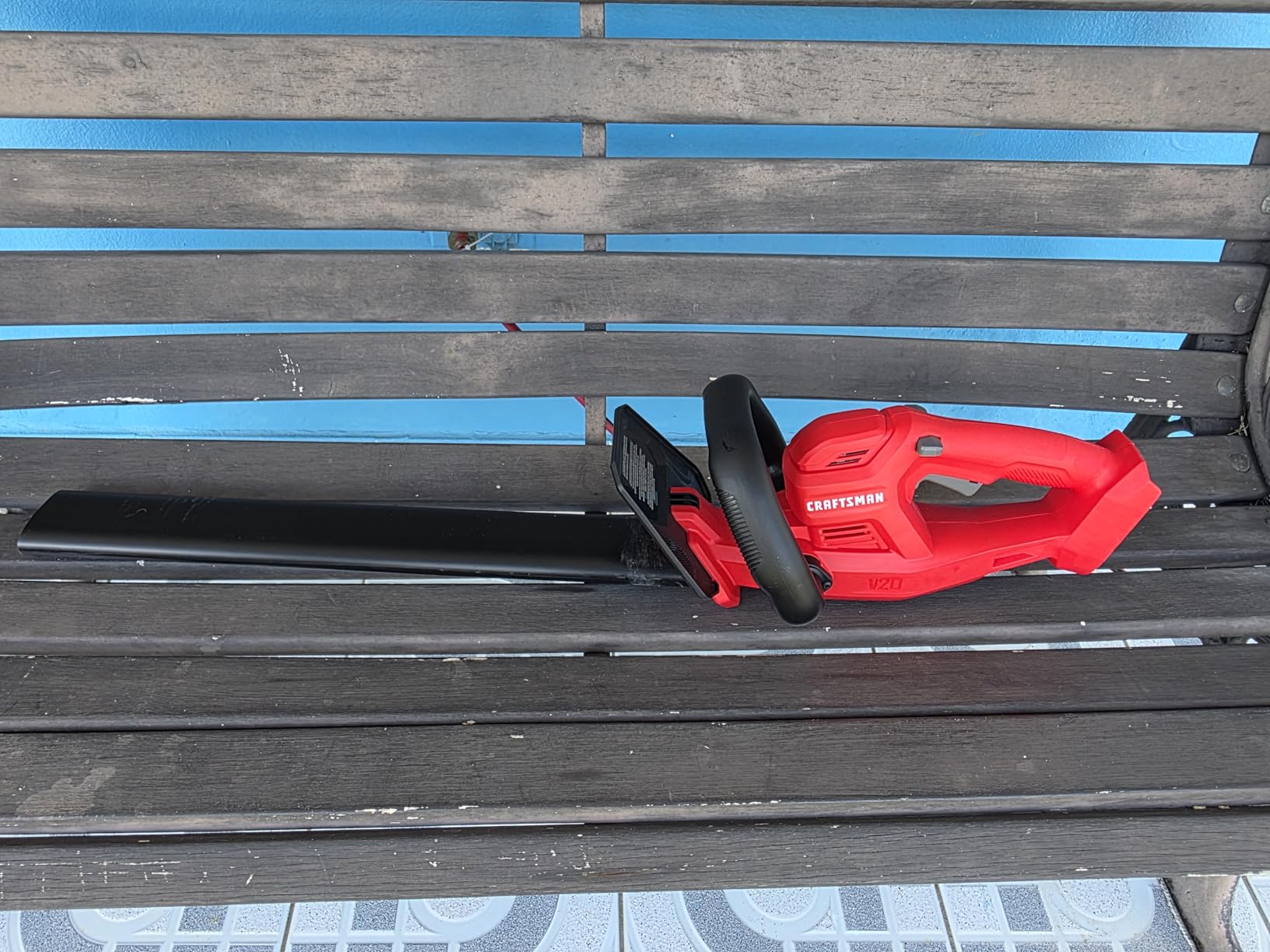 CRAFTSMAN V20 Cordless Hedge Trimmer, 20 inch, Bare Tool Only (CMCHT810B) customer photo 2