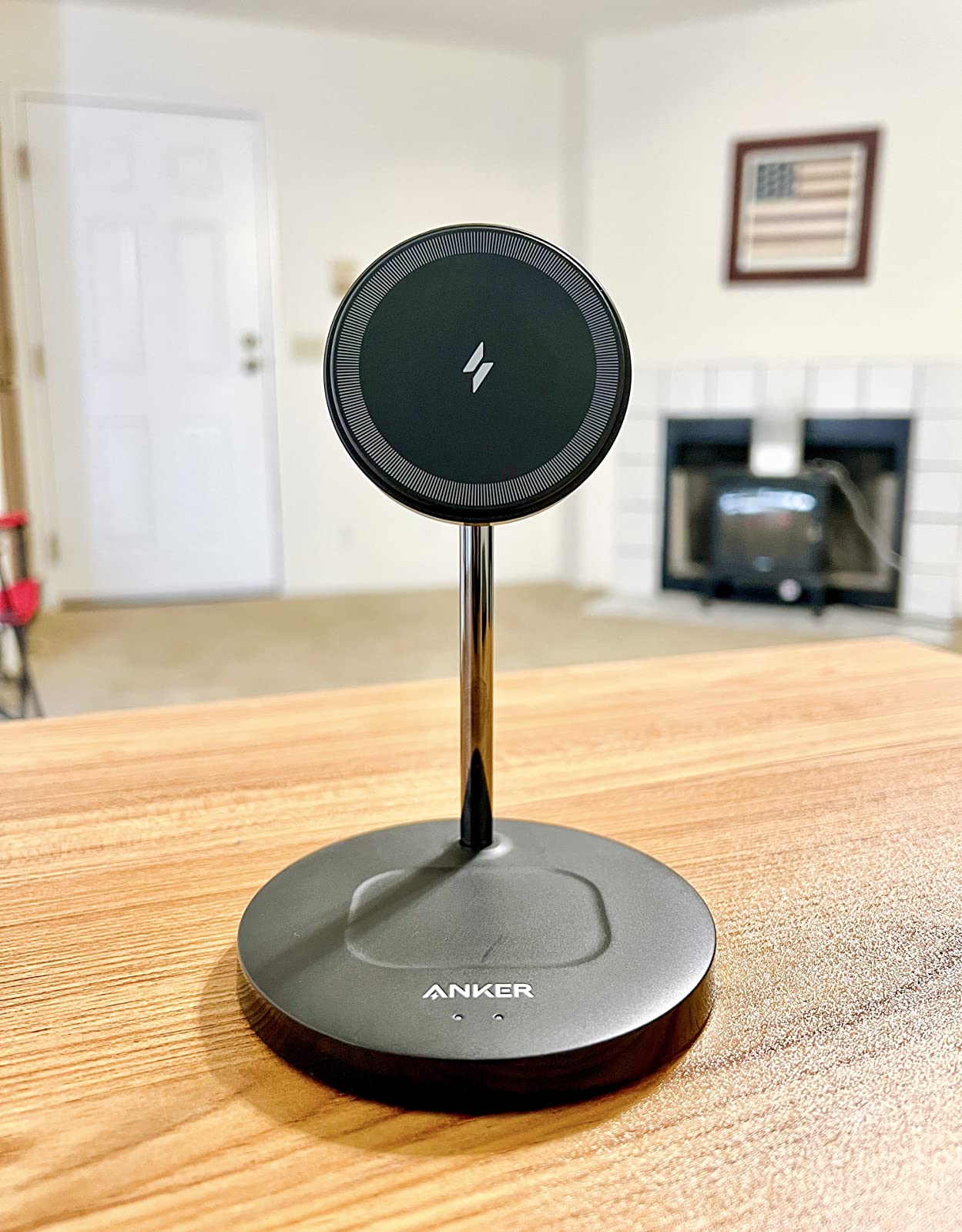 Anker PowerWave 2-in-1 MagSafe Compatible Wireless Charging Stand customer photo 1
