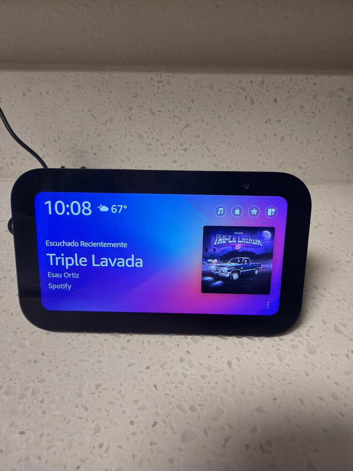 Amazon Echo Show 5 (newest model), Smart display, Designed for Alexa+, 2x the bass and clearer sound, Glacier White customer photo 2