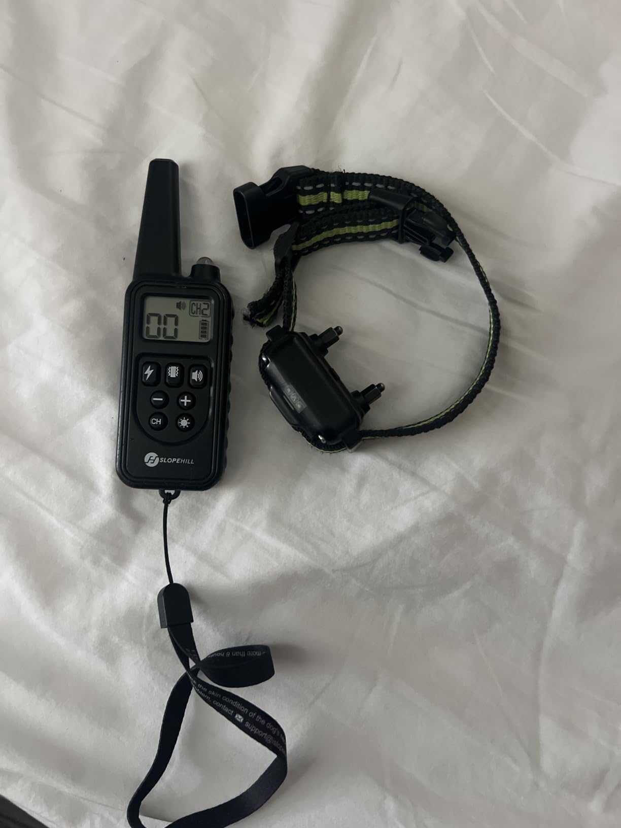 SLOPEHILL Dog Training Collar, 4200FT Remote Shock Collar for Dogs 8-140lbs | IP68 Waterproof e Collar with Beep, Vibration, Safe Shock, Light, No Shock Modes, Dog Collar with Removable Prongs, Green customer photo 1
