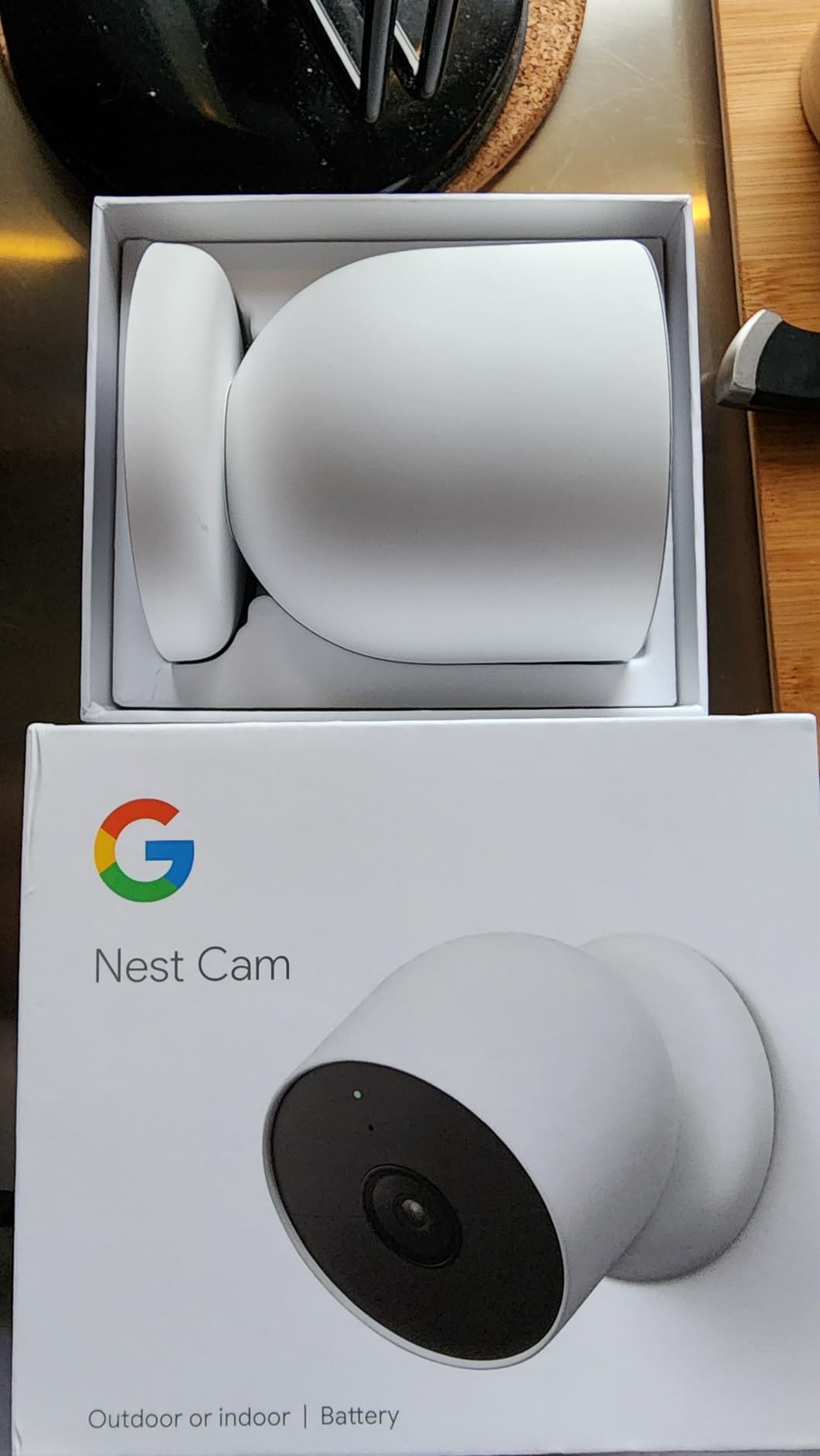 Nest Cam Outdoor or Indoor, Battery - Wireless Security Camera | Home security camera, built-in intelligent alerts, 1080p HDR video, works with Google Home and Alexa customer photo 1