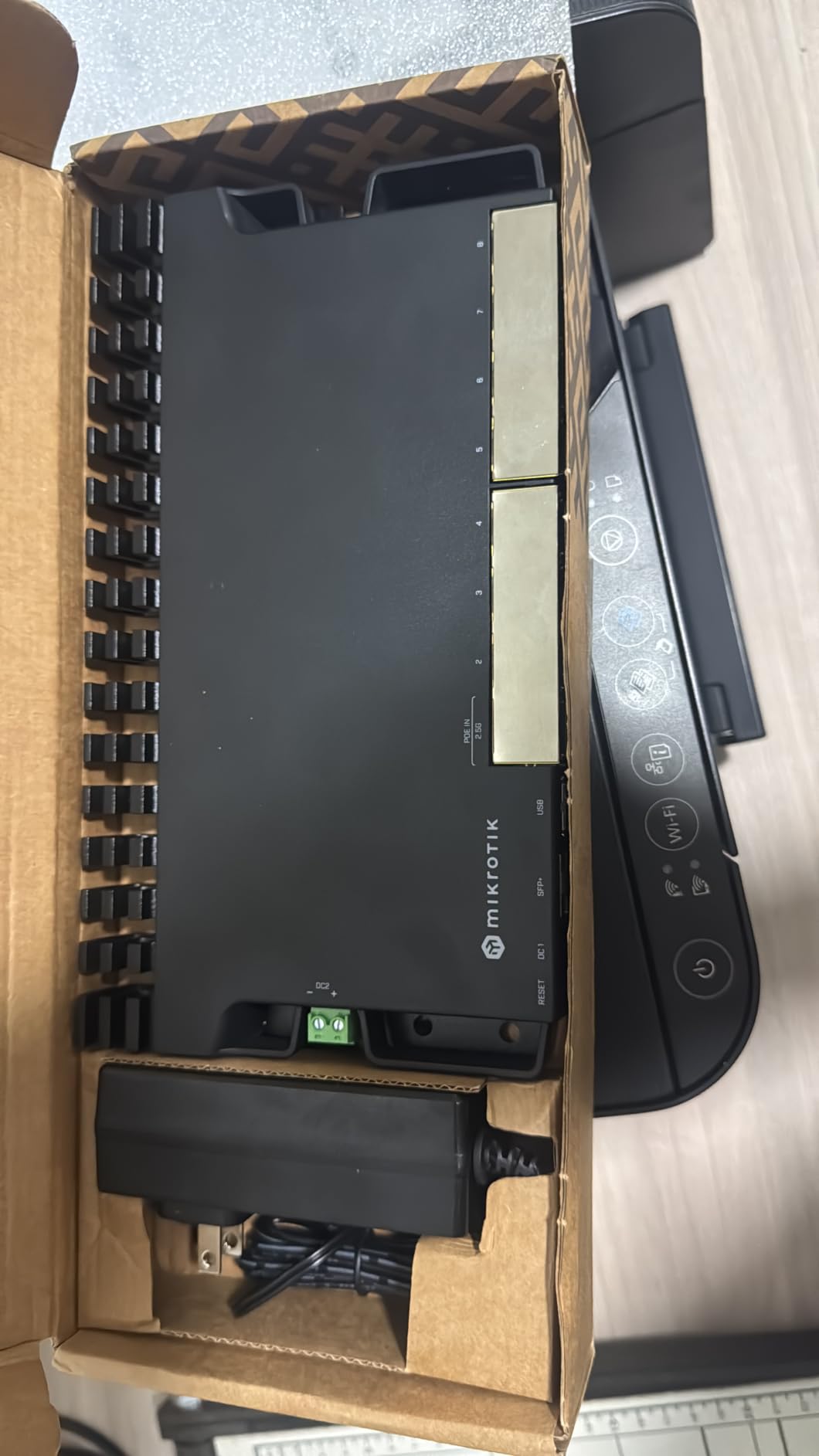 MikroTik RB5009UG+S+in Heavy-Duty Home lab Router with USB 3.0, 1G and 2.5G Ethernet and a 10G SFP+ cage customer photo 2