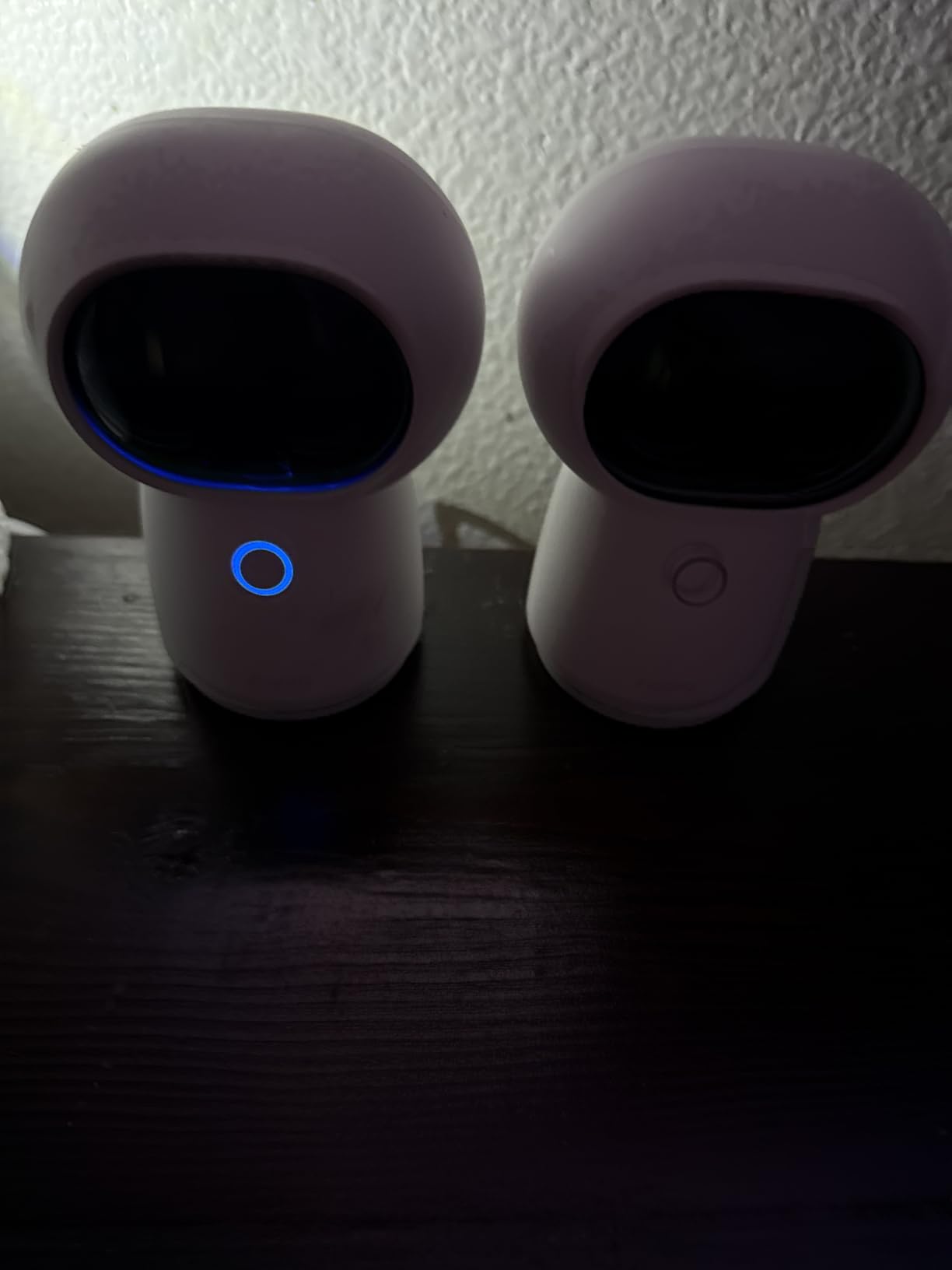 Aqara 2K Indoor Security Camera Hub G3, 360° Pan & Tilt Smart Cam | WiFi Security Camera for Baby & Pet, AI Facial & Gesture Recognition, Infrared Remote, Compatible with HomeKit Alexa IFTTT customer photo 1