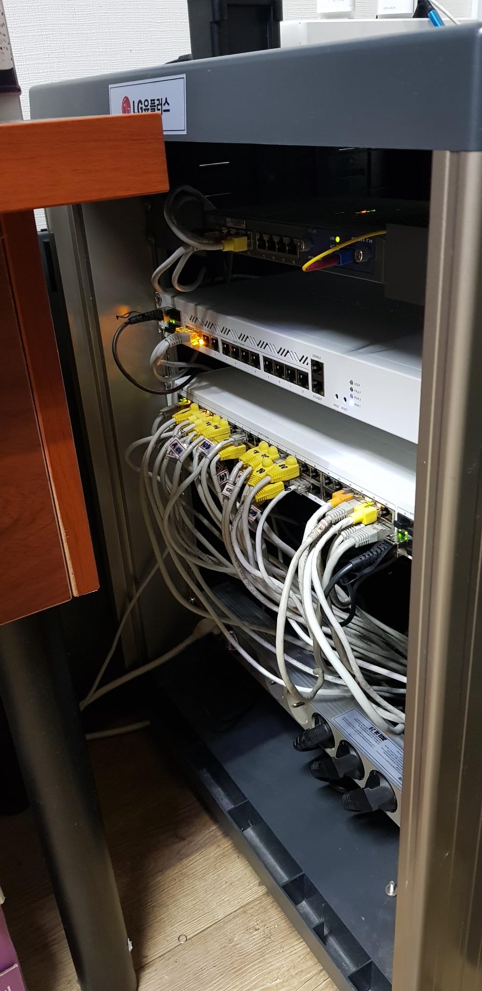 Mikrotik CCR2116-12G-4S+ Cloud Core Router 16GB 13xGb 4xSFP+ customer photo 2