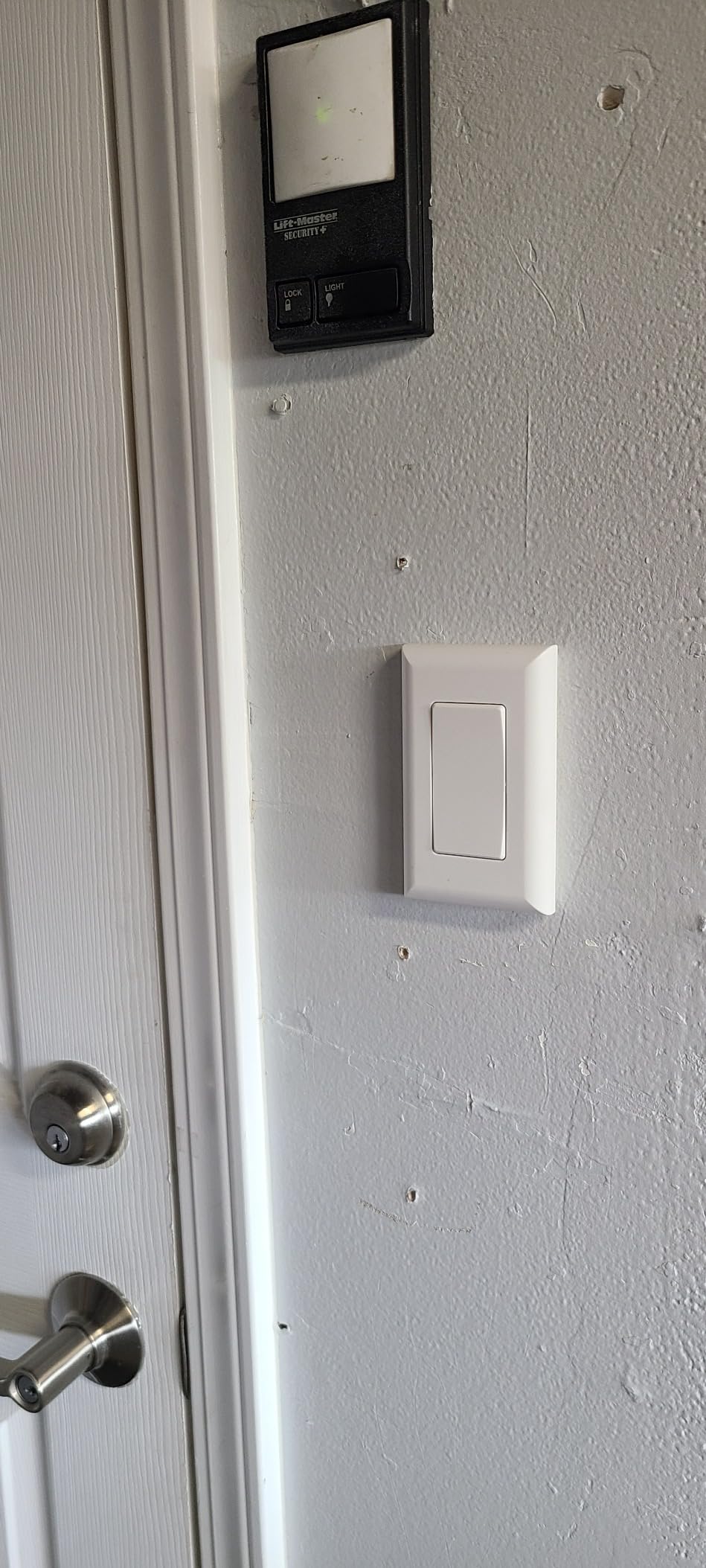 SURAIELEC Wireless Light Switch Kit with Receiver, 15A RF Remote Control | No Wiring Required, No Interference, 100 ft Range, Expandable Wall Switch for Lamp, Ceiling Light, Fan & Outdoor Lighting customer photo 1