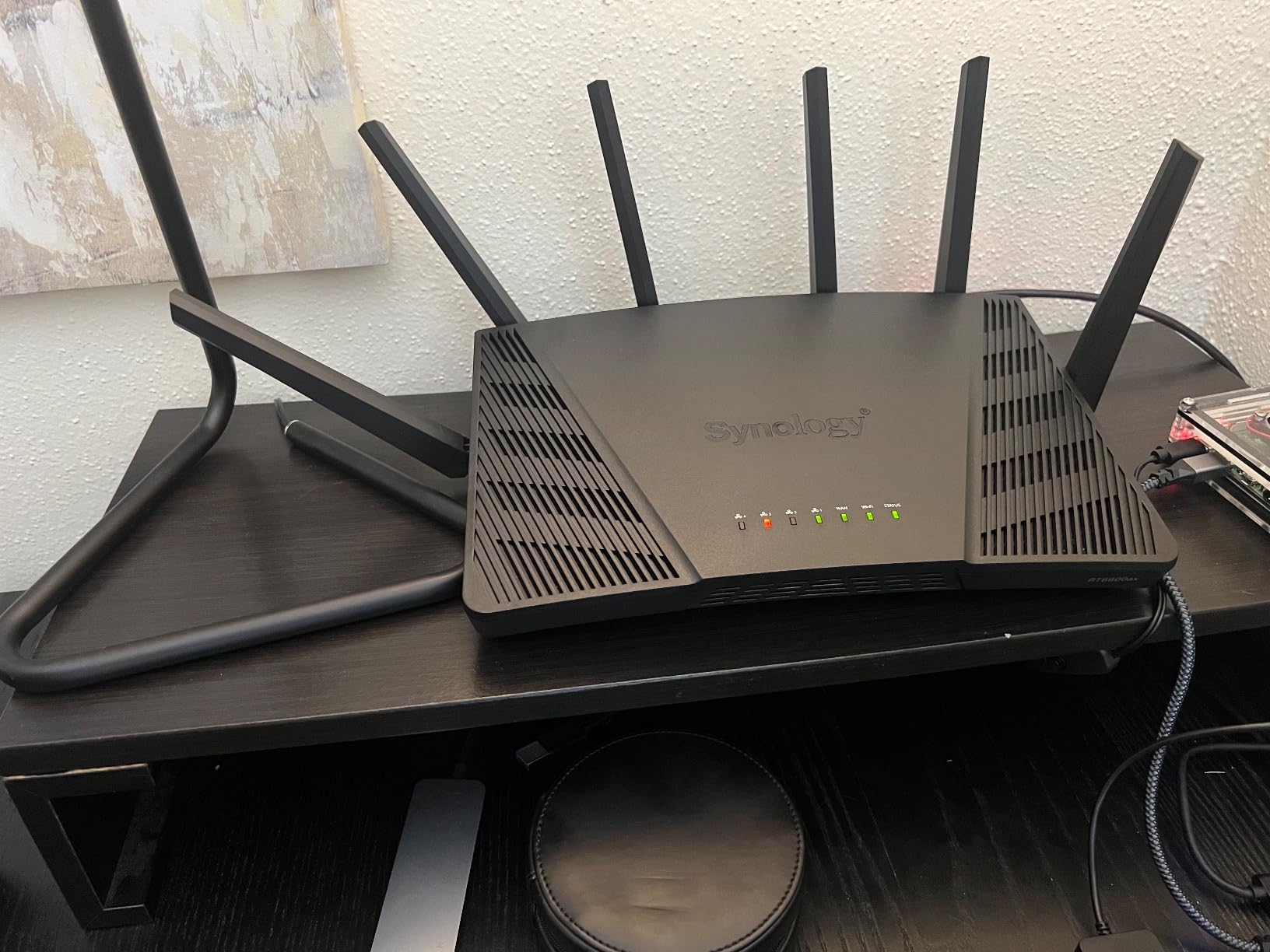 Synology RT6600ax - Tri-Band 4x4 160MHz Wi-Fi router, 2.5Gbps Ethernet, VLAN segmentation, Multiple SSIDs, parental controls, Threat Prevention, VPN (US Version) customer photo 2