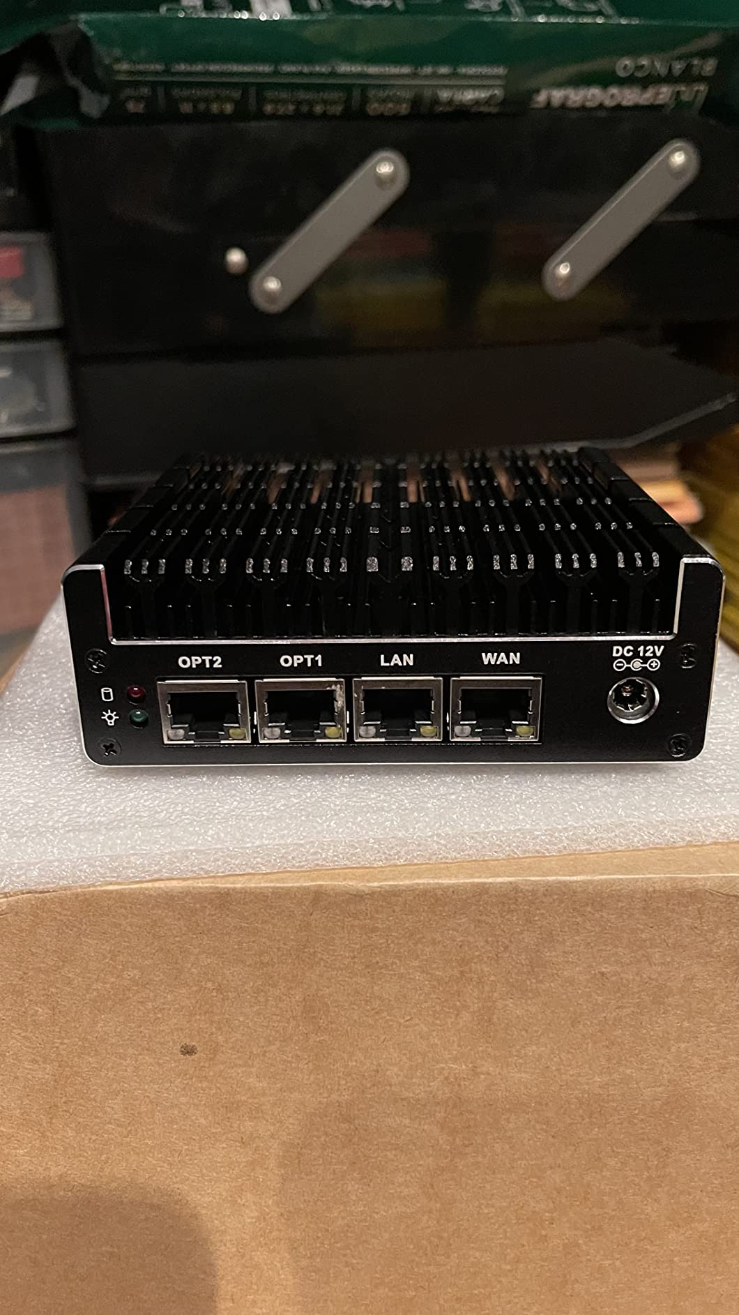 Protectli Vault FW4C - 4 Port, Firewall Micro Appliance/Mini PC - Intel J3710, 2.5G Ports, AES-NI, 8GB DDR3 RAM, 120GB SSD customer photo 2