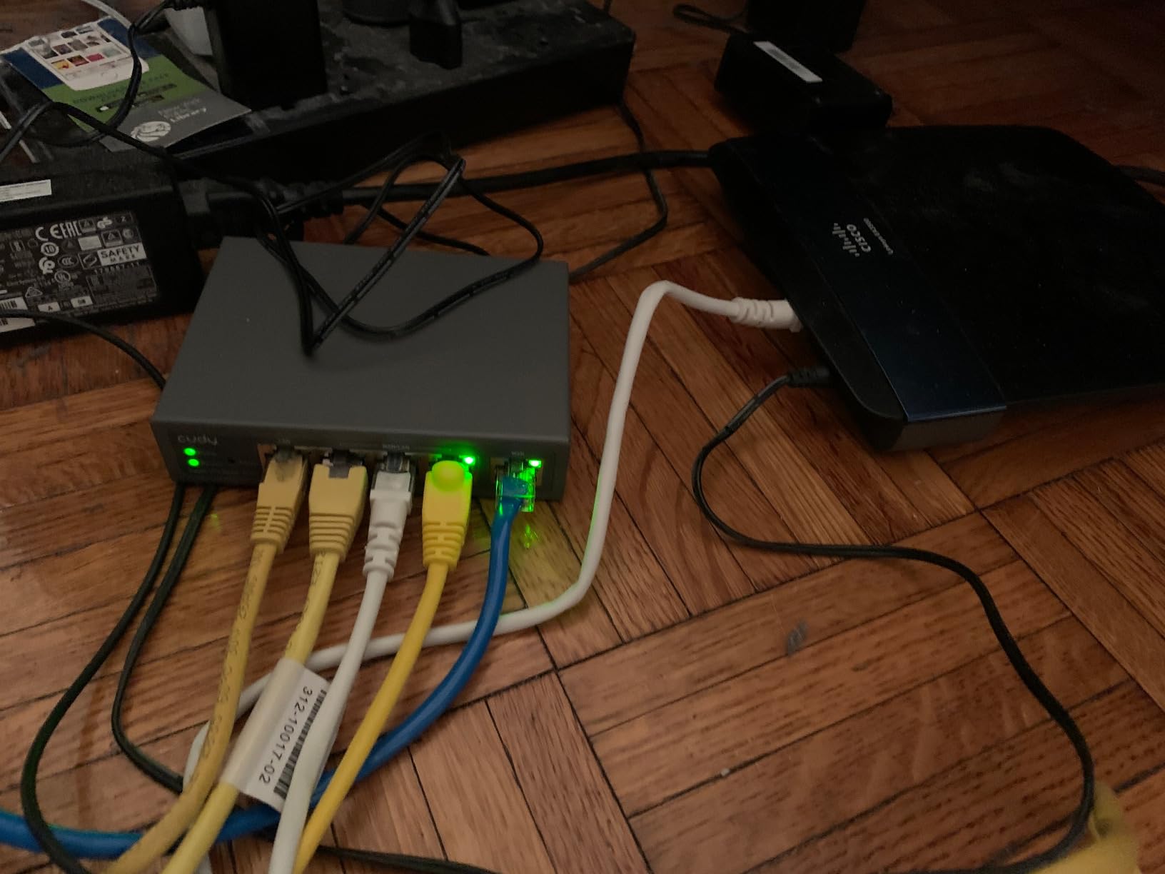 Cudy Gigabit Multi-WAN Router, OpenWRT, Load Balance, 5X GbE, R700 customer photo 1