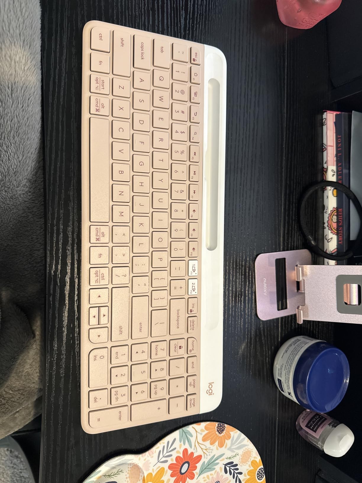 Logitech K585 Slim Wireless Keyboard with Built-in Phone Cradle - Graphite | Compact layout, full number pad, cradle holds smartphone or 10 in. tablet in landscape mode, Bluetooth, includes USB receiver customer photo 1